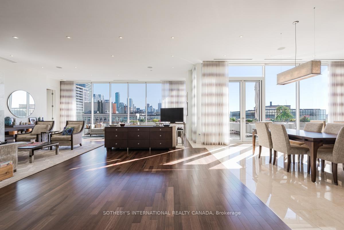 155 Cumberland Street 1201, Toronto C02 Unit: 1201