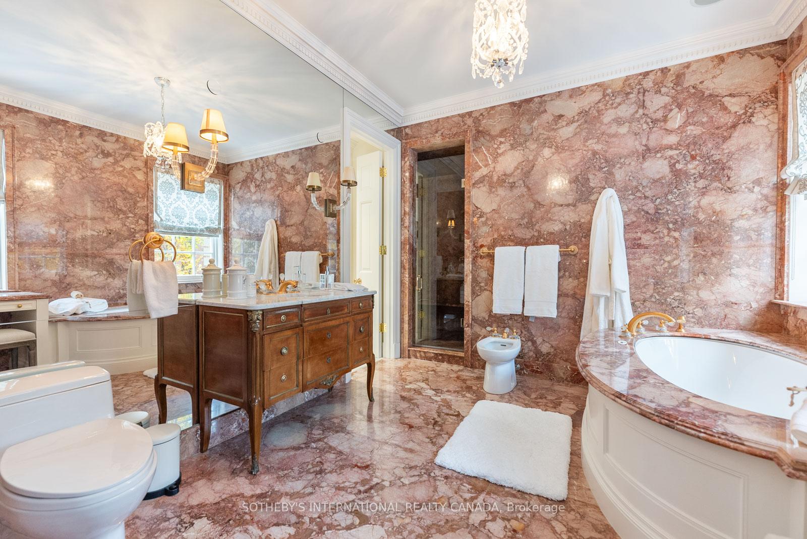 52 Rosedale Road, Toronto C09