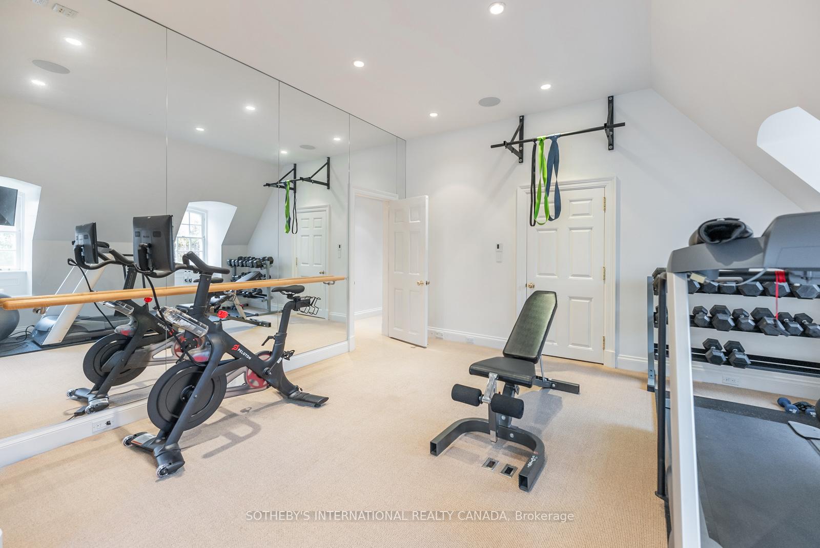 52 Rosedale Road, Toronto C09