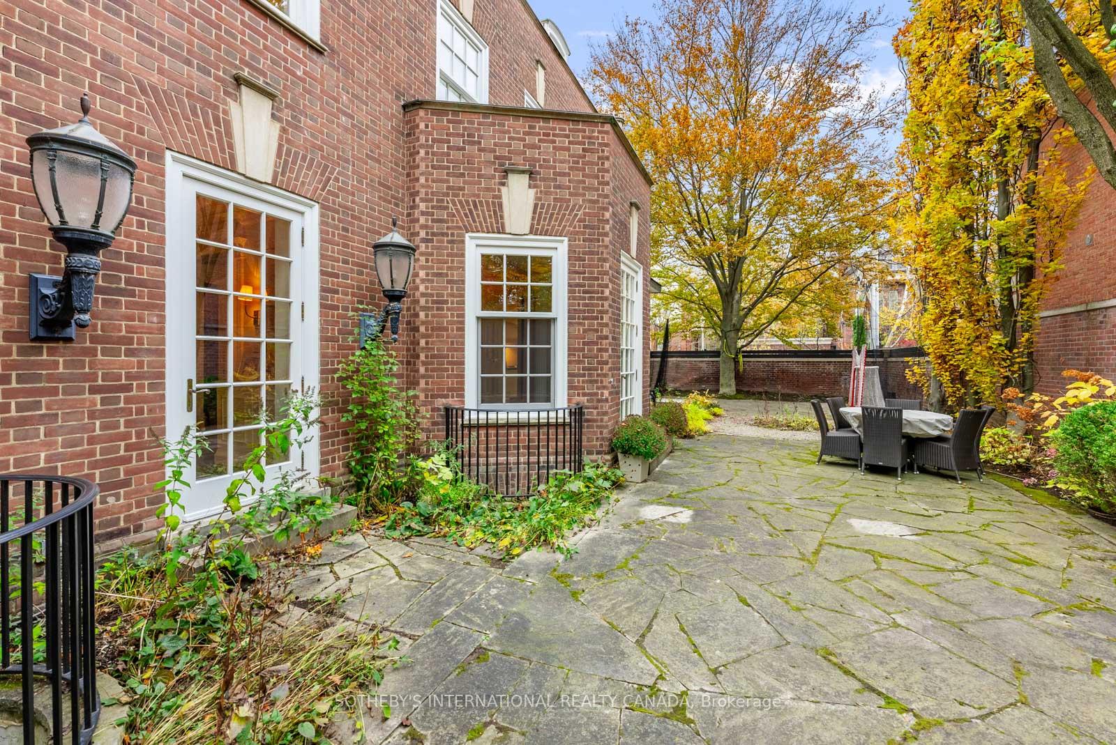 52 Rosedale Road, Toronto C09