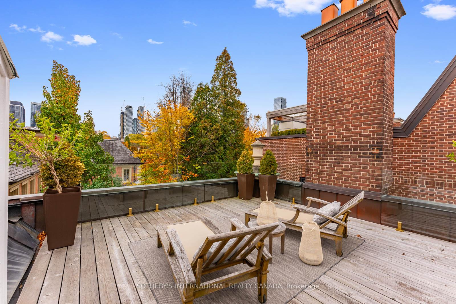 52 Rosedale Road, Toronto C09