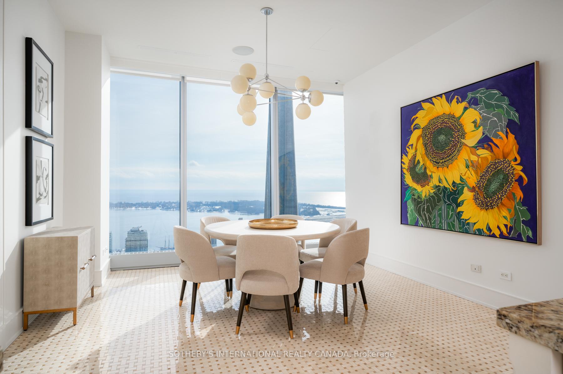 183 Wellington Street W 4104