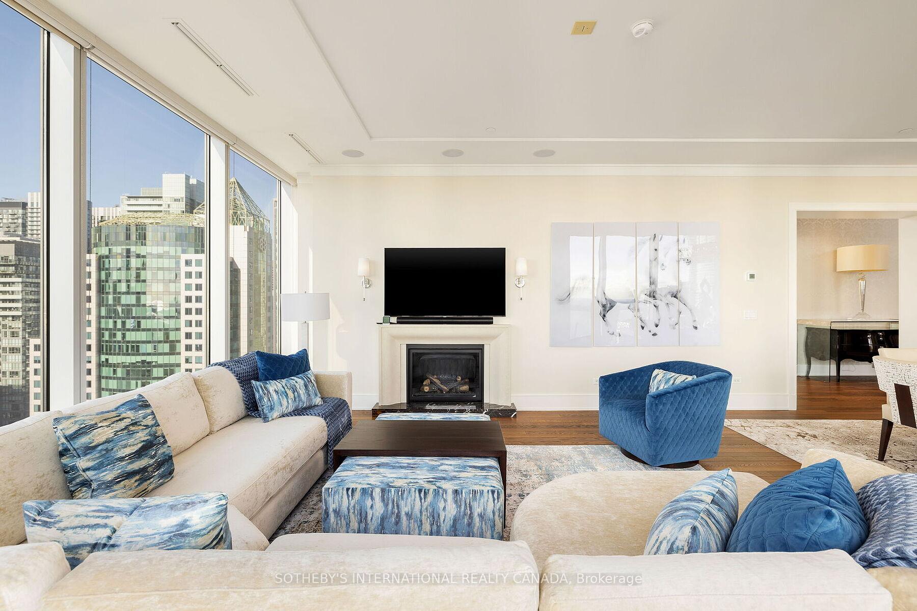 183 Wellington Street W 2506