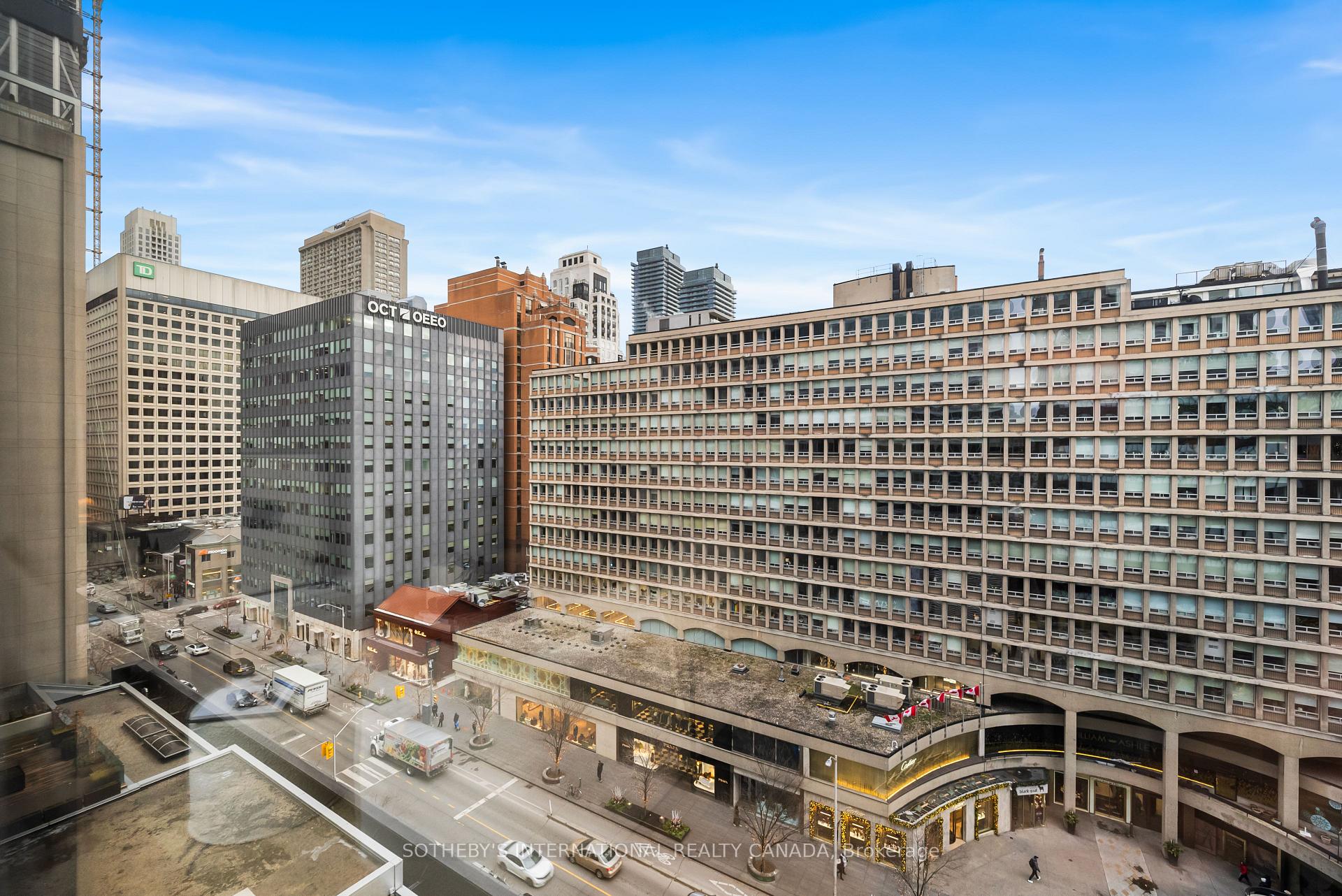 110 Bloor Street W 1009