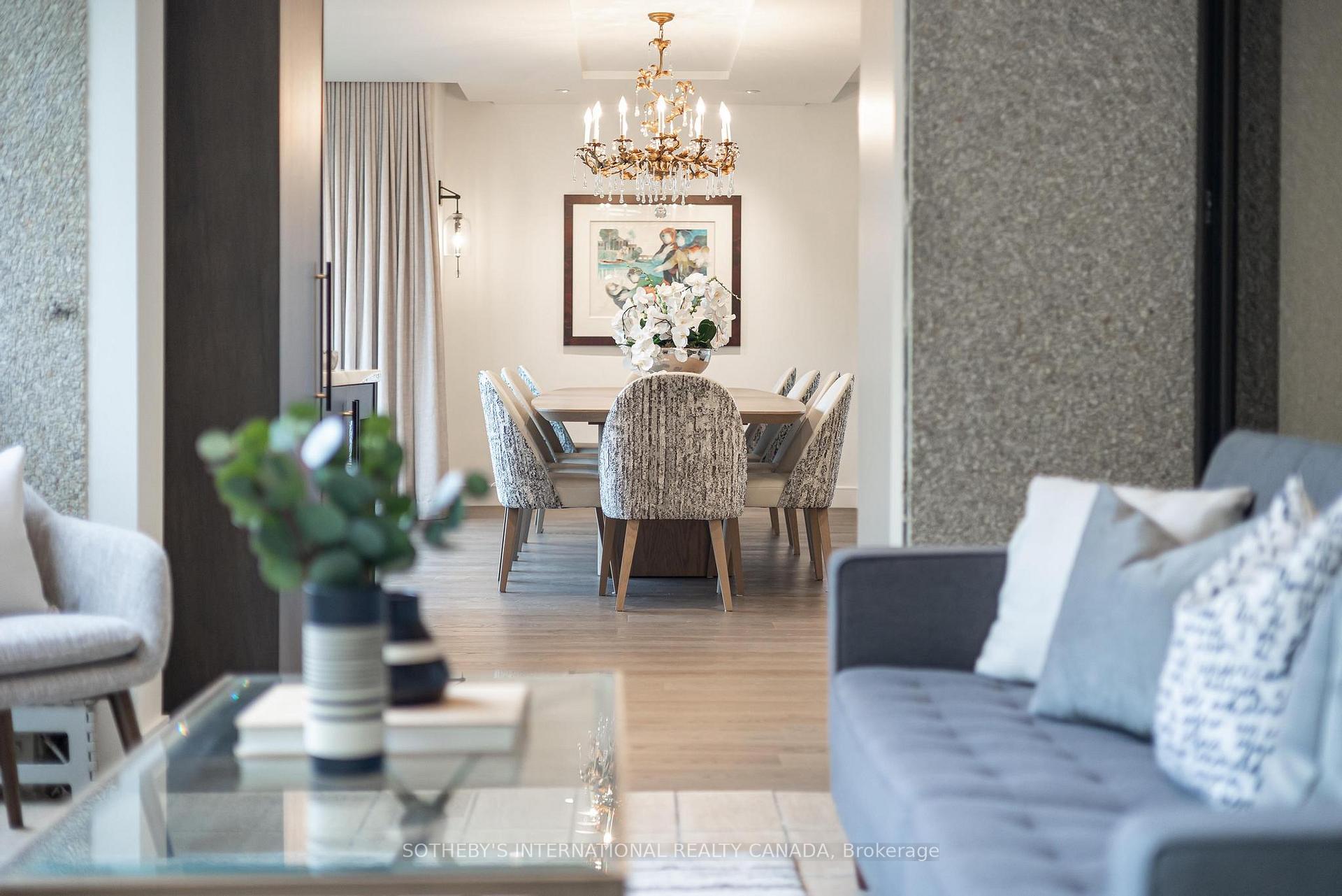 342 Spadina Road 405