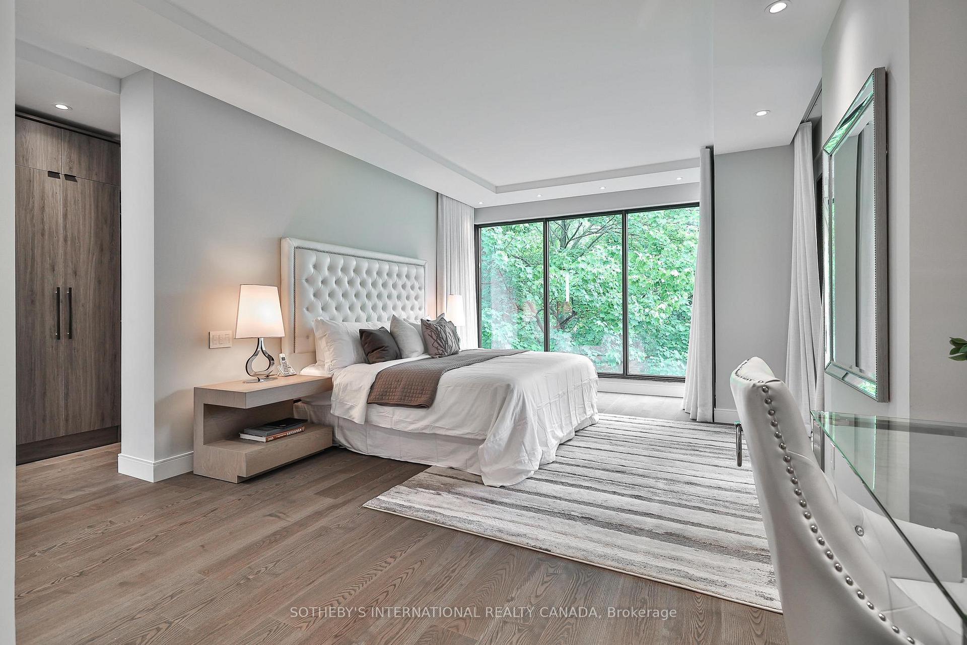 342 Spadina Road 405