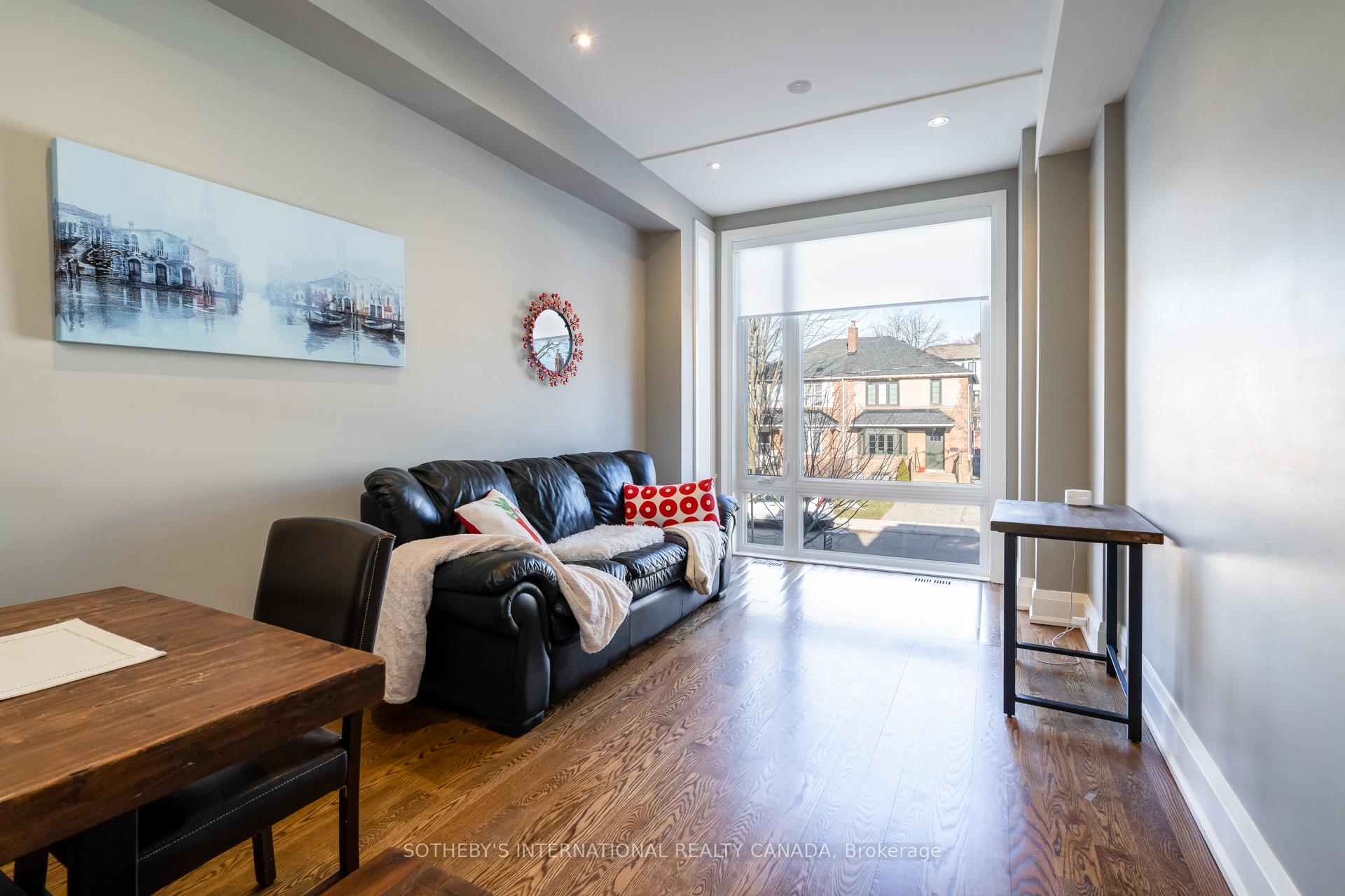 209B Glengarry Avenue