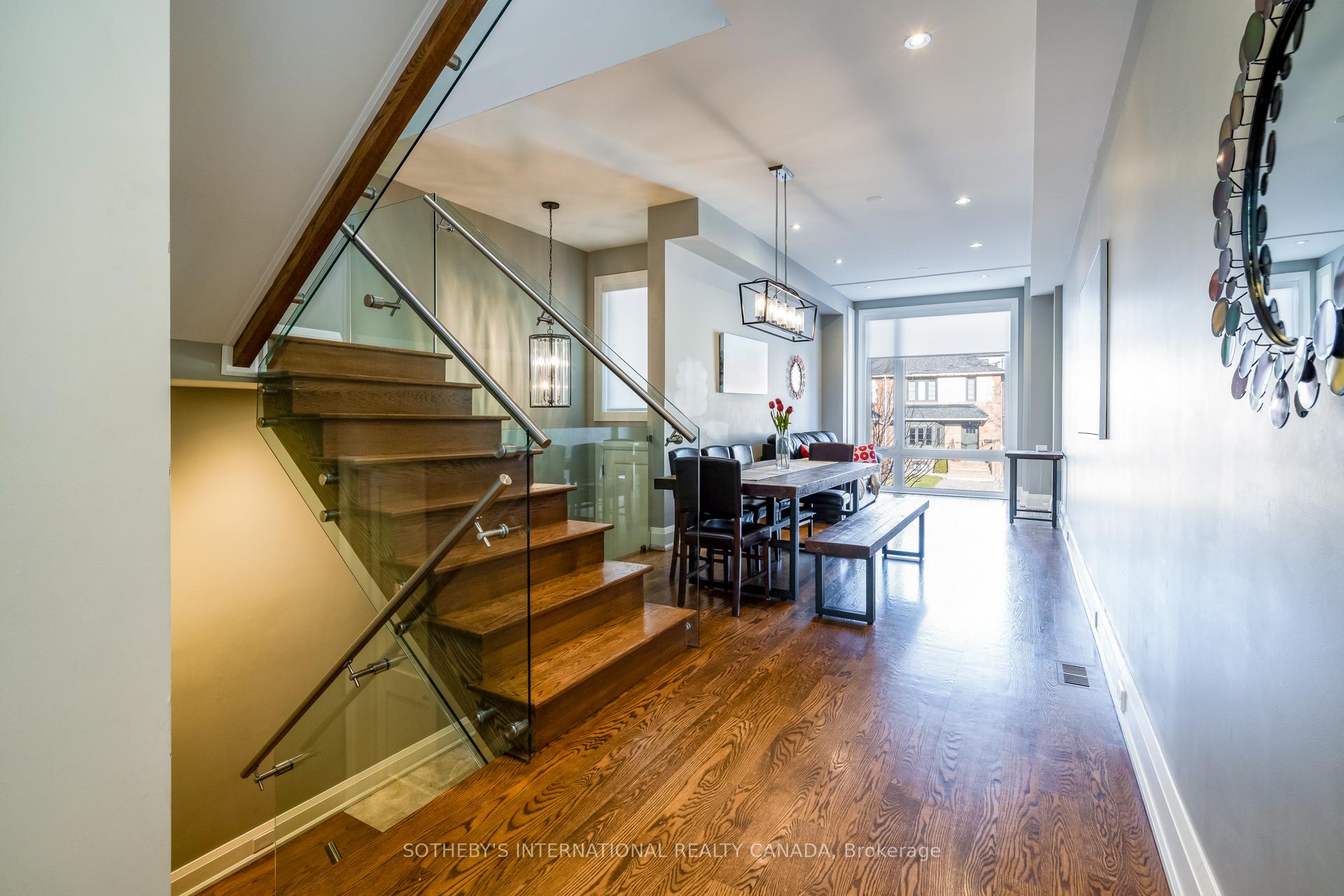 209B Glengarry Avenue