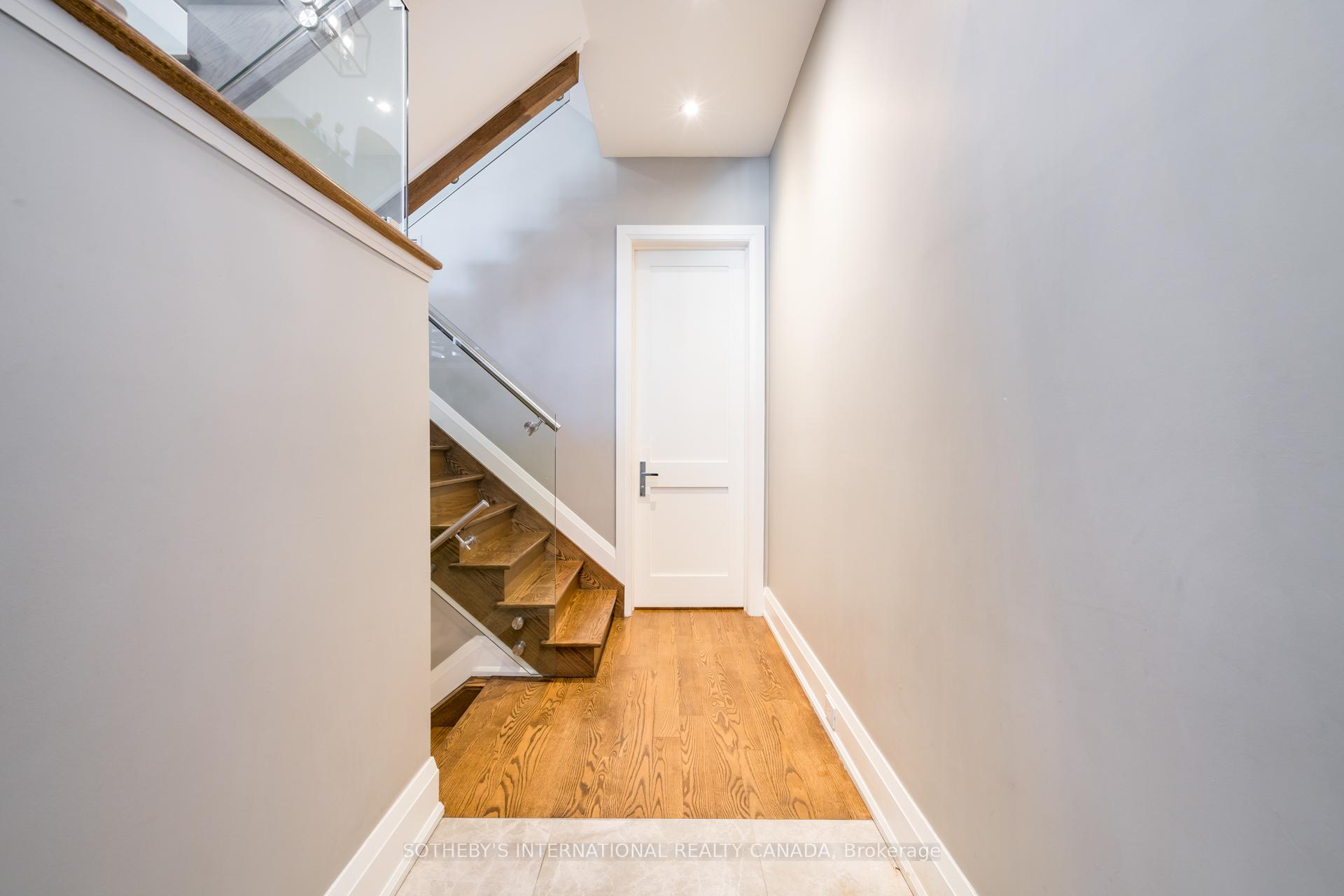 209B Glengarry Avenue