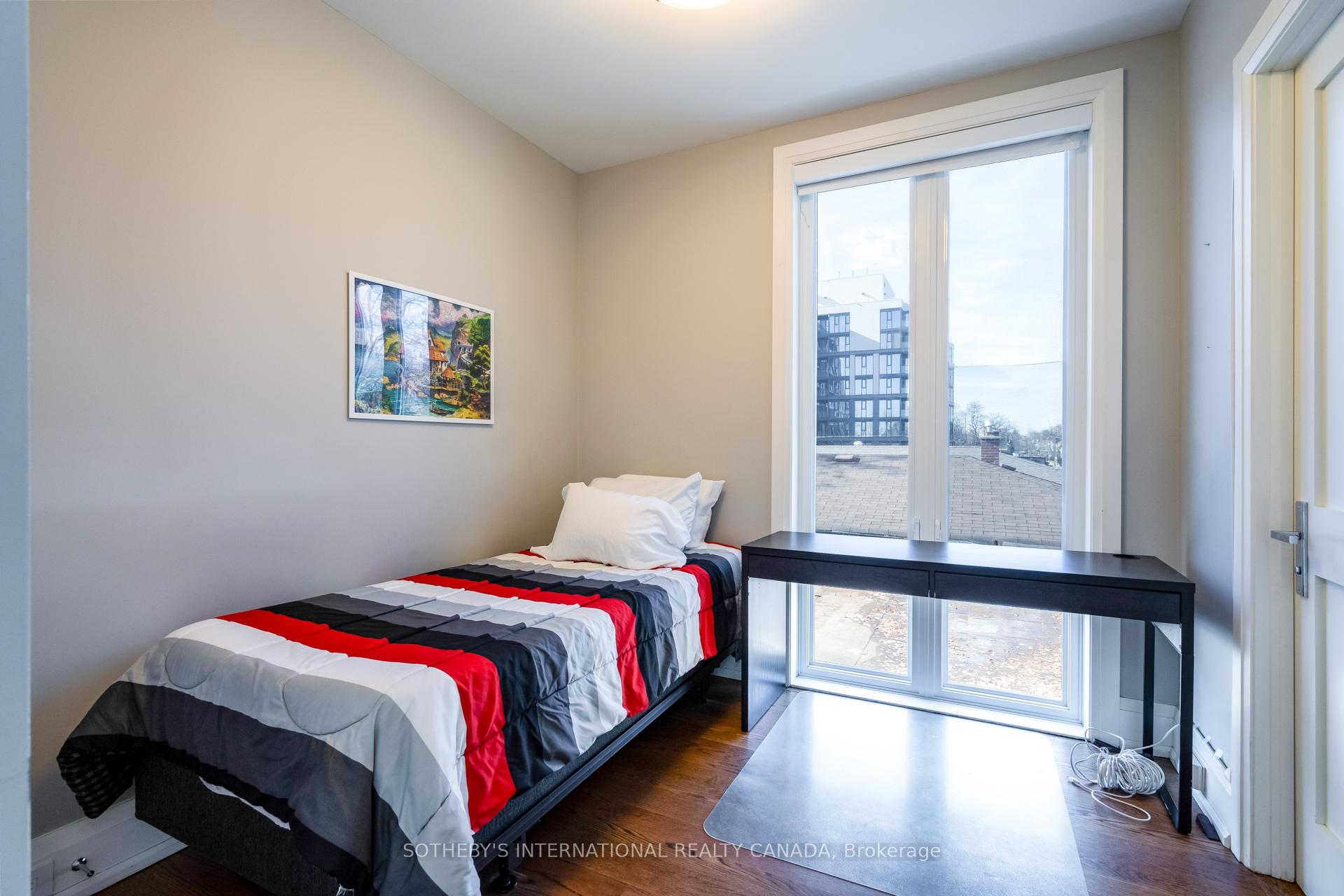 209B Glengarry Avenue