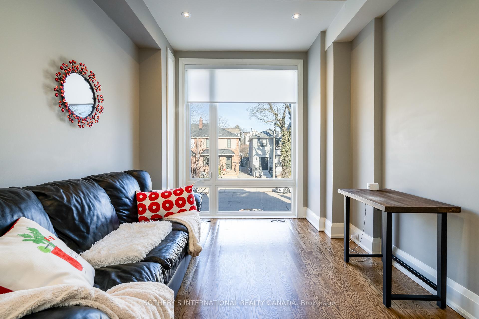 209B Glengarry Avenue