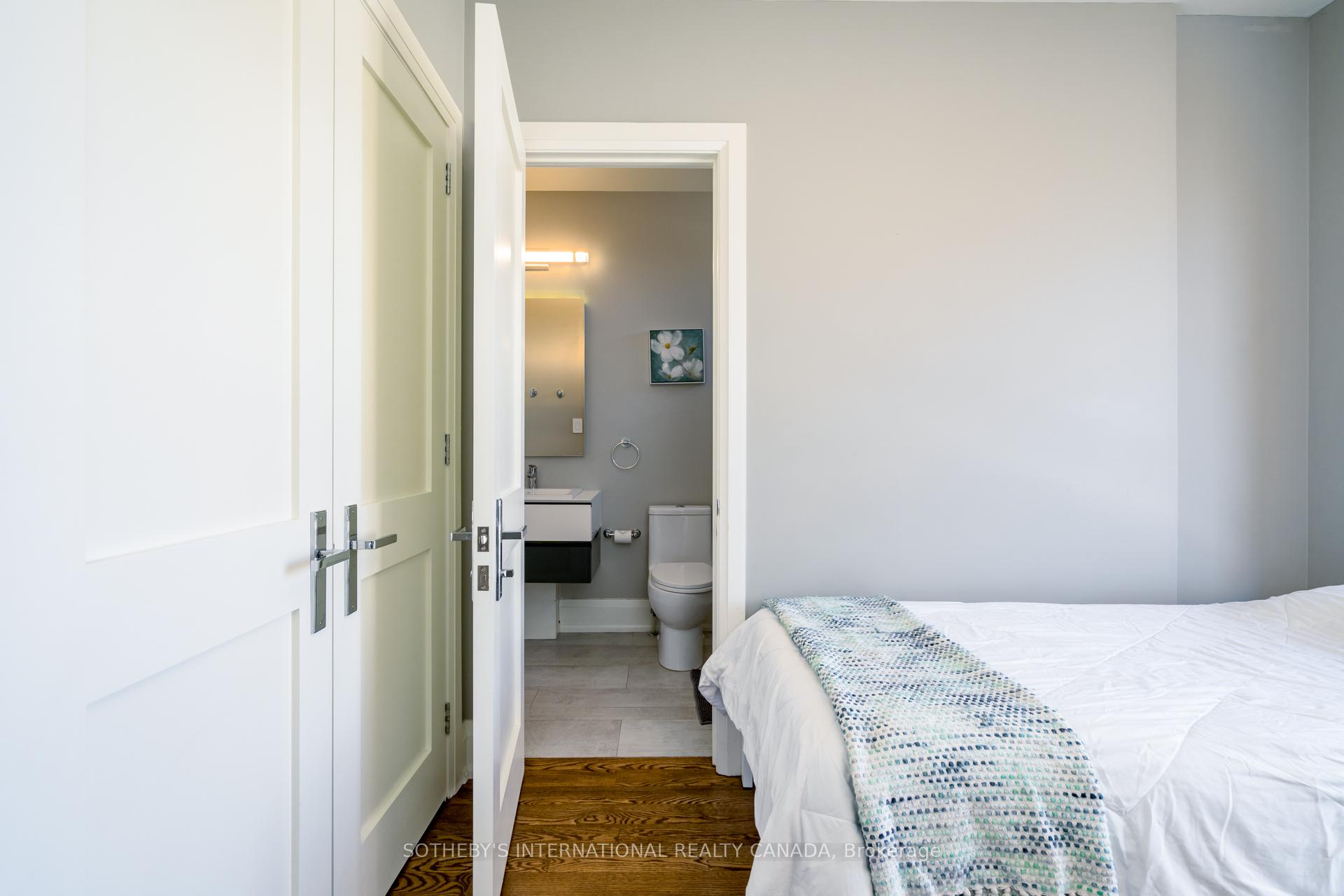 209B Glengarry Avenue