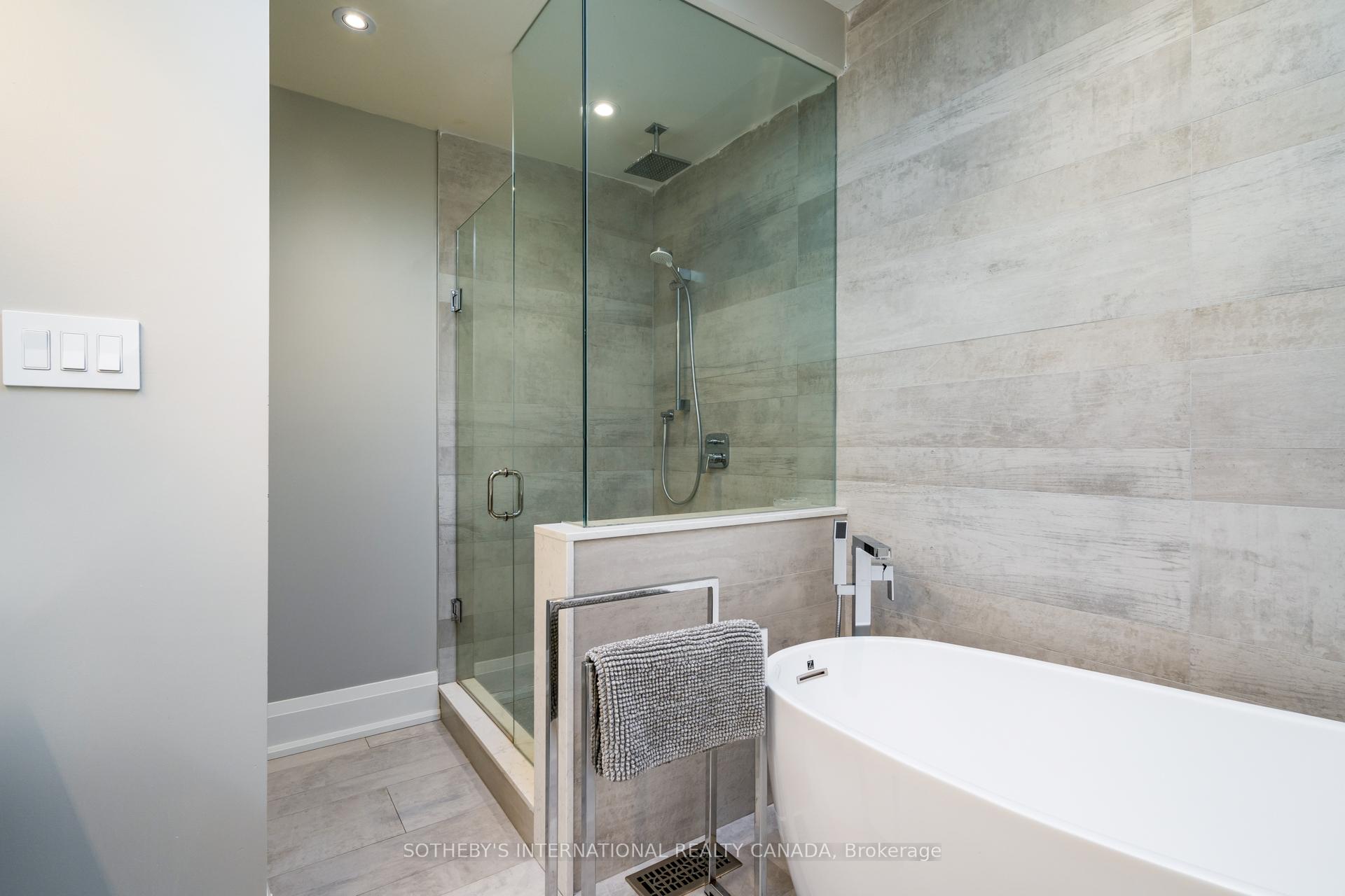 209B Glengarry Avenue