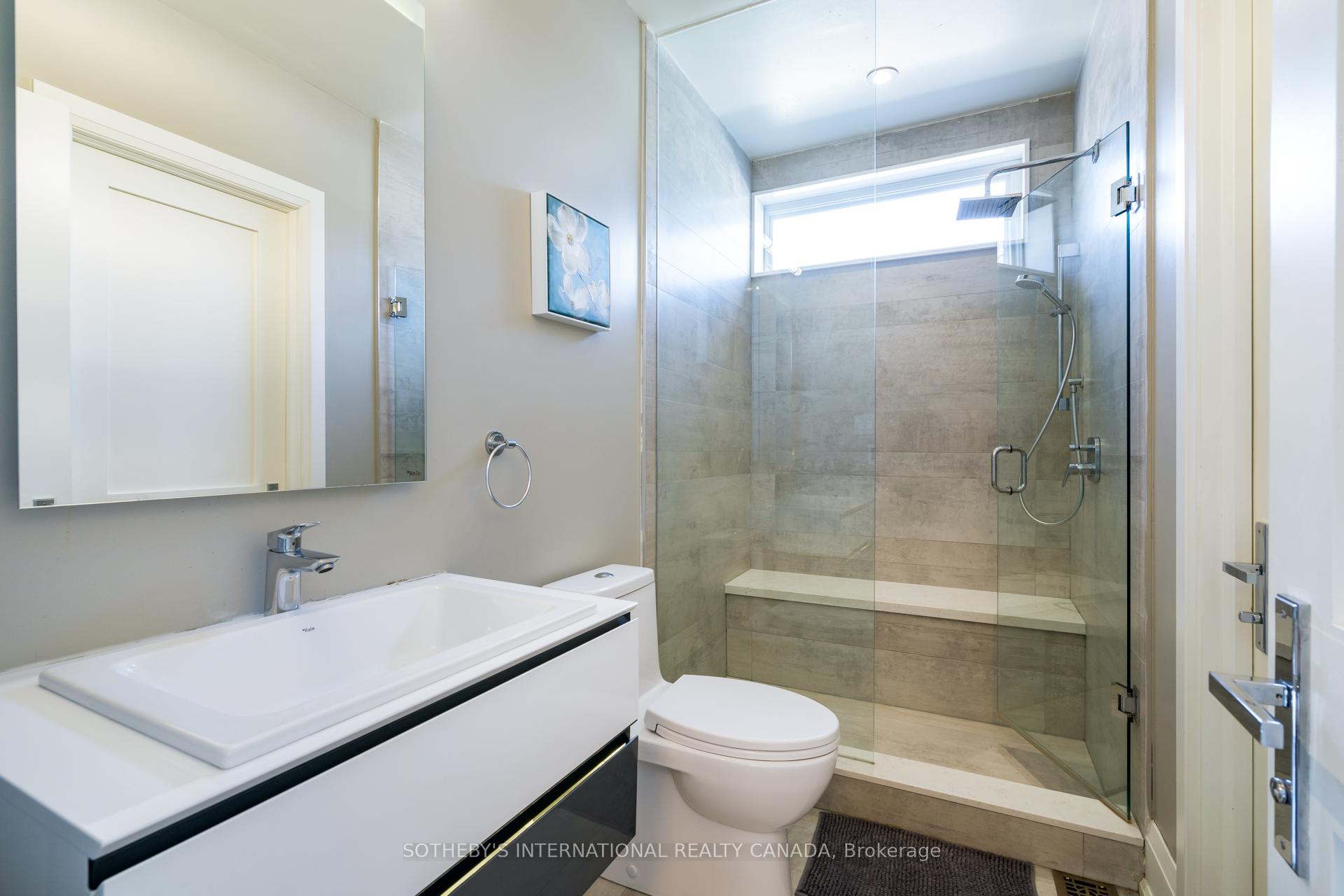 209B Glengarry Avenue