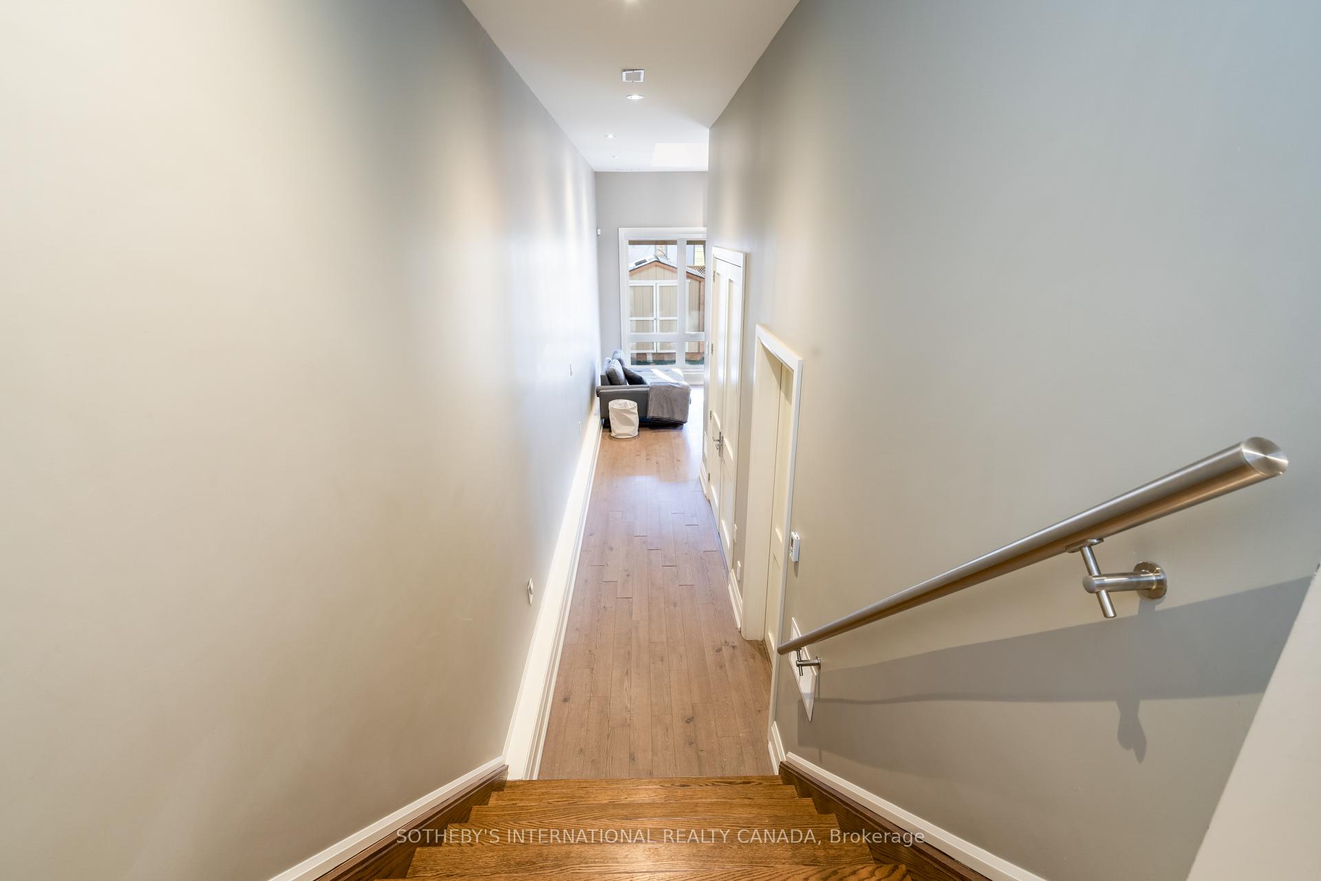 209B Glengarry Avenue