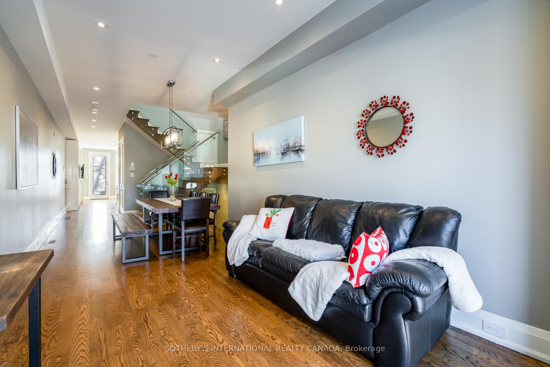 209B Glengarry Avenue