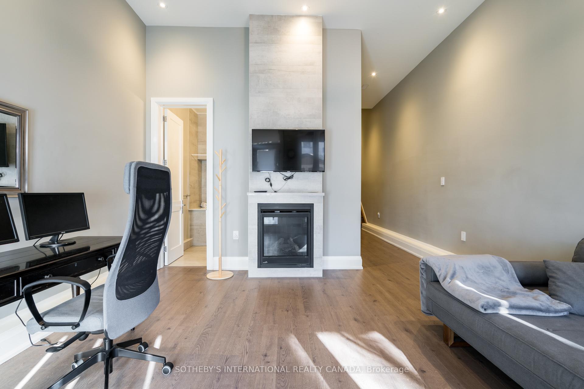 209B Glengarry Avenue