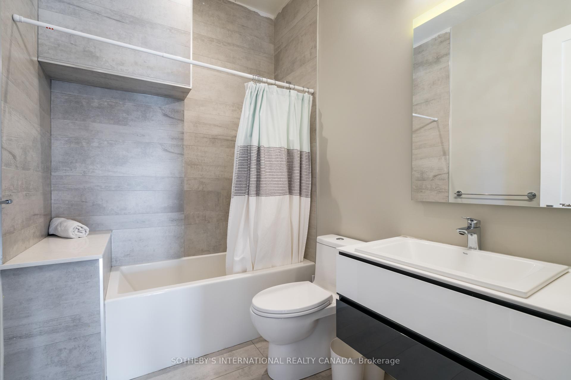 209B Glengarry Avenue