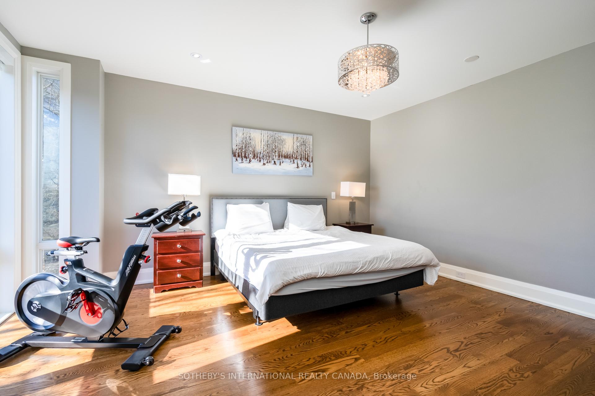 209B Glengarry Avenue