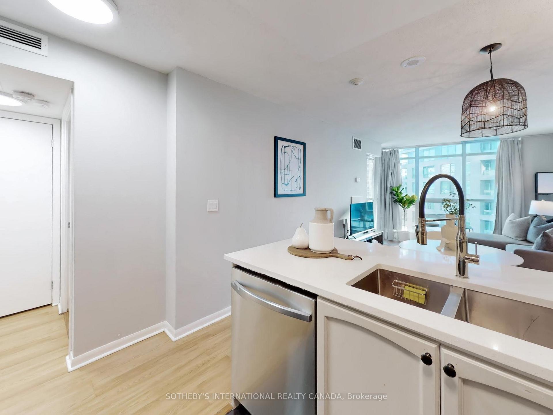 231 Fort York Boulevard 537