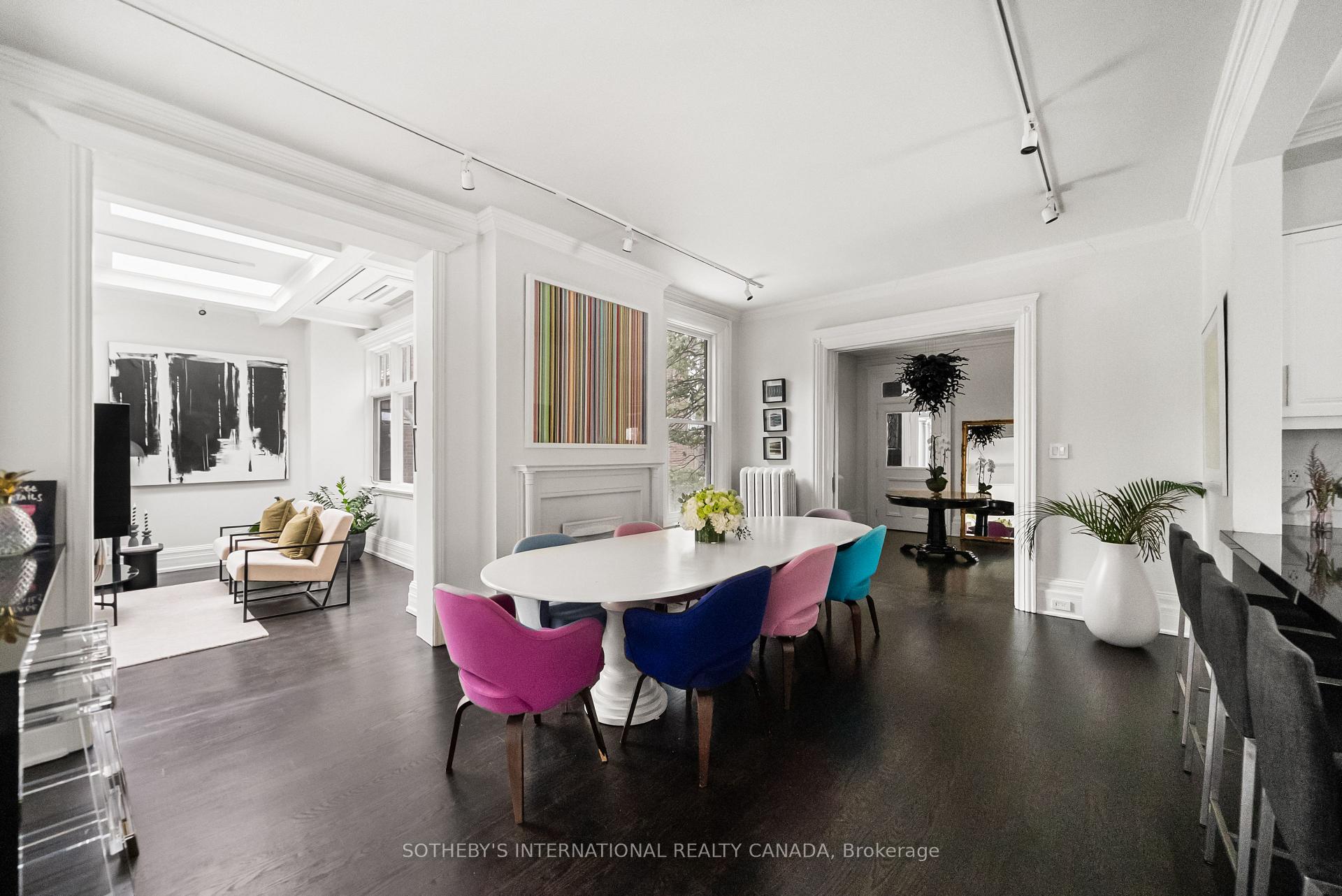 92 Woodlawn Avenue