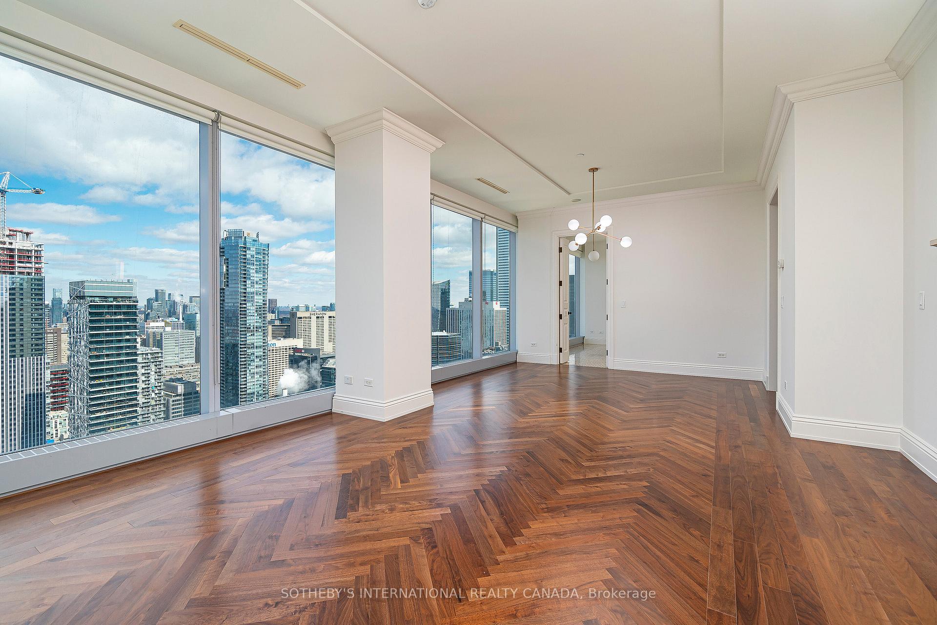 183 Wellington Street W 4201