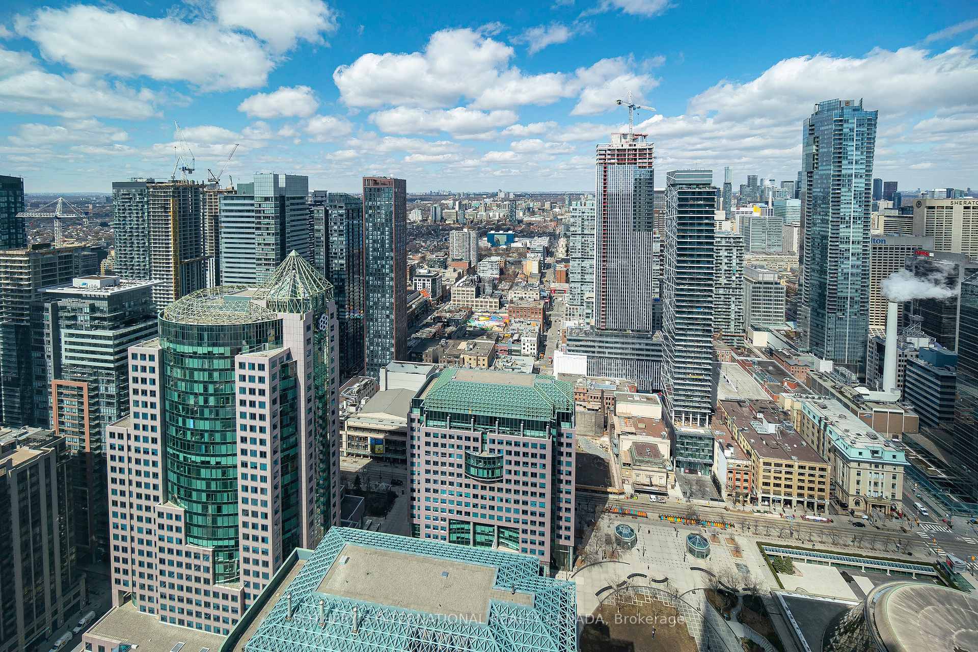 183 Wellington Street W 4201