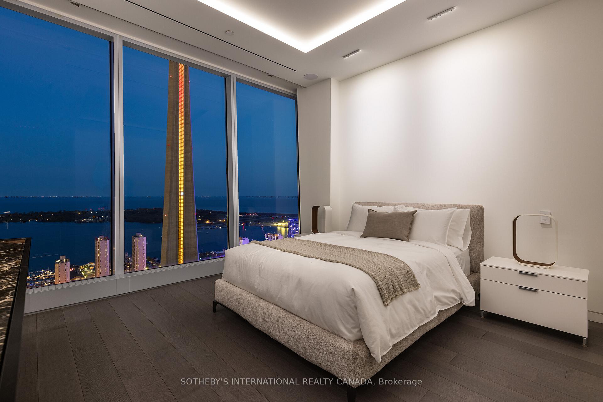 183 Wellington Street W 4602/03