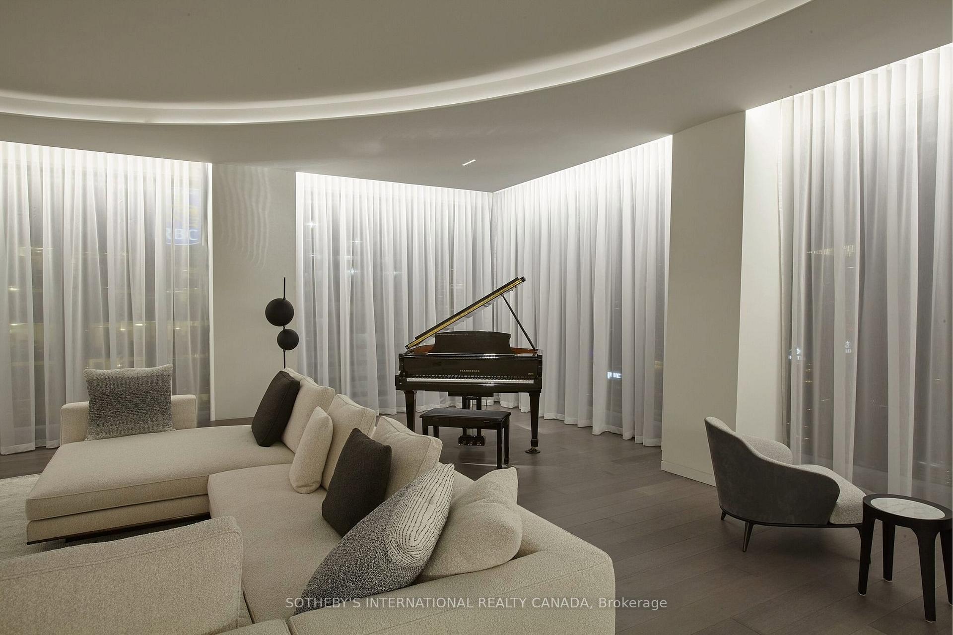 183 Wellington Street W 4602/03