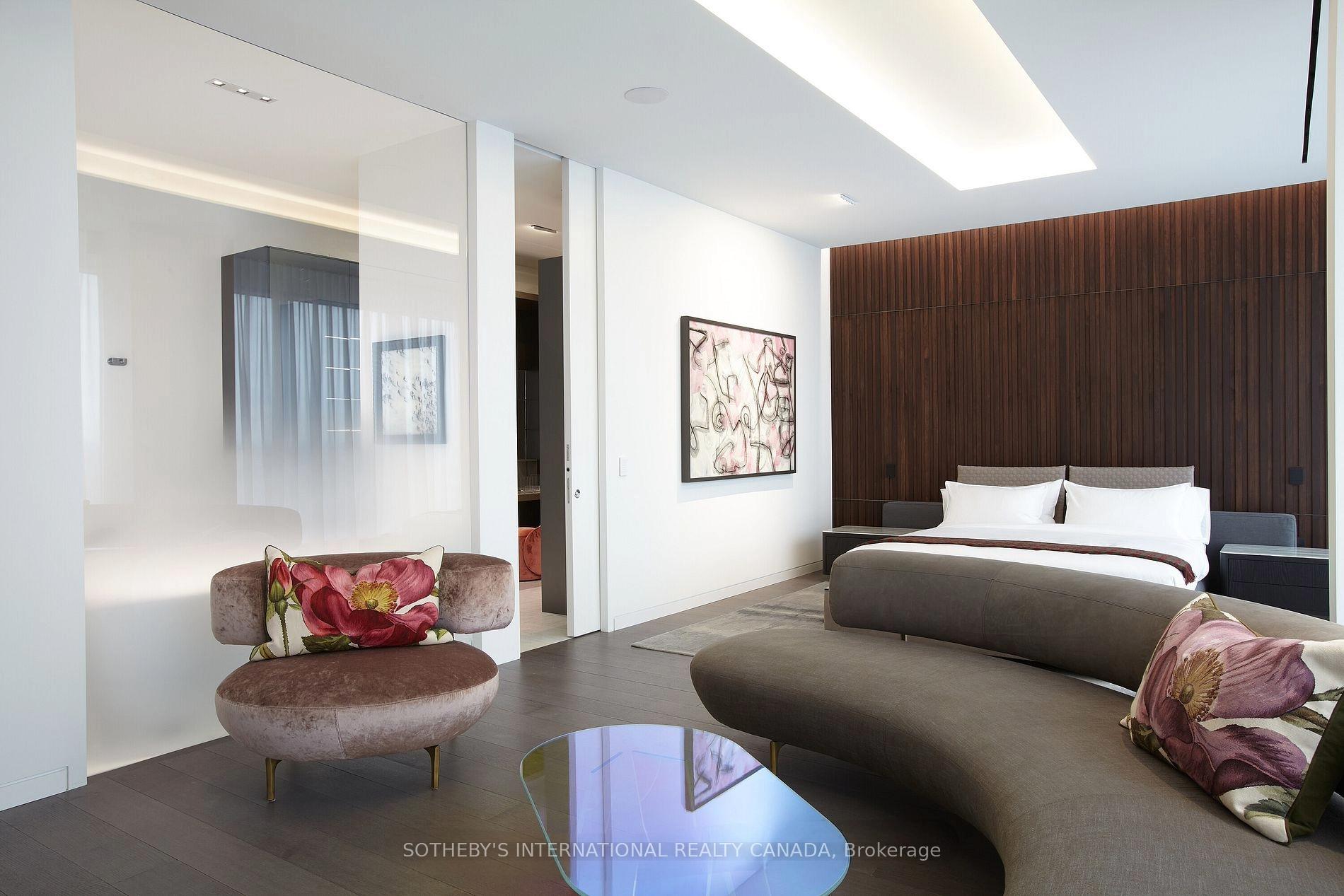 183 Wellington Street W 4602/03