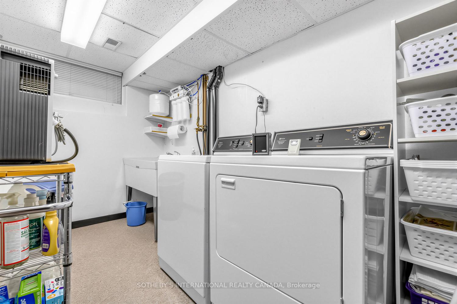 136 Roxborough Drive