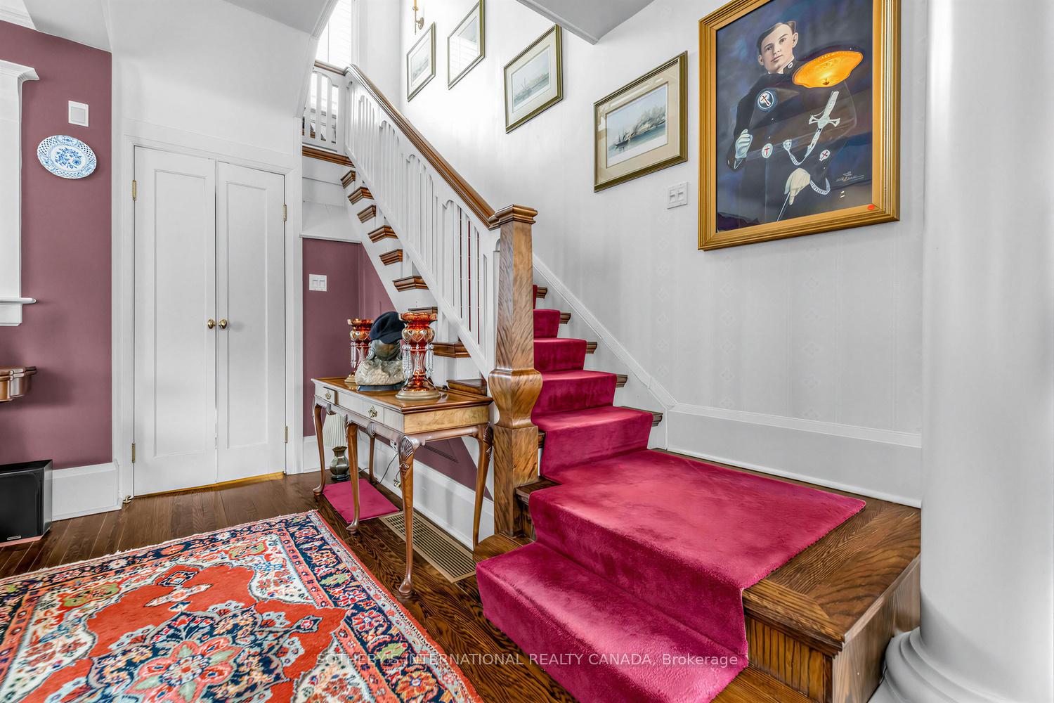 136 Roxborough Drive