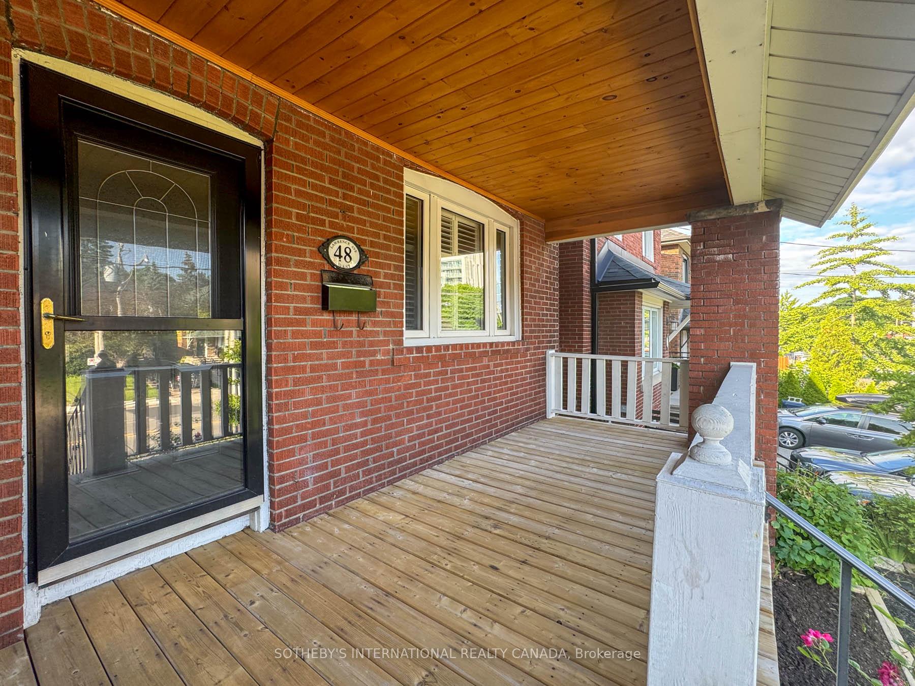48 Lawrence Avenue W