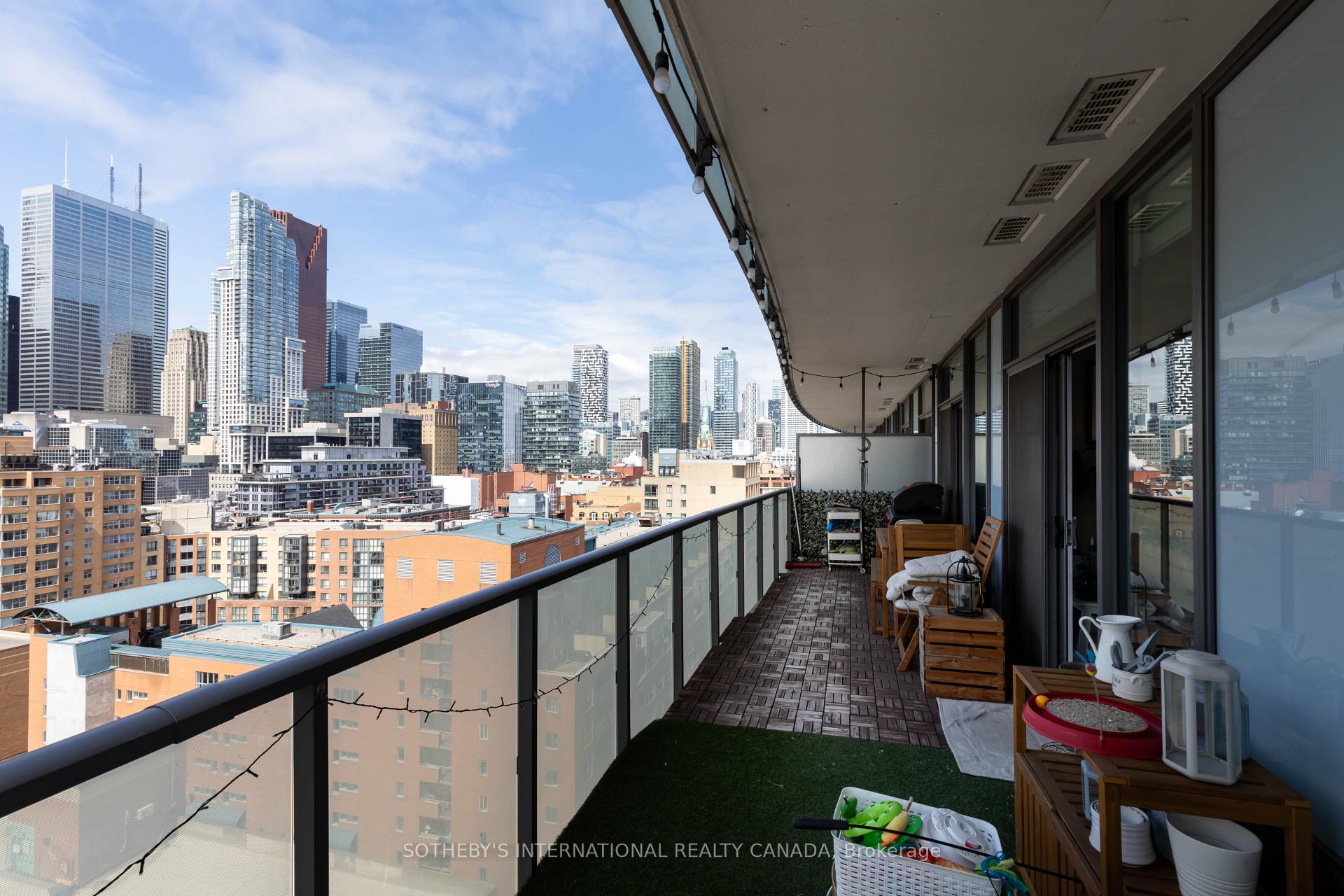 1 Market Street 1215