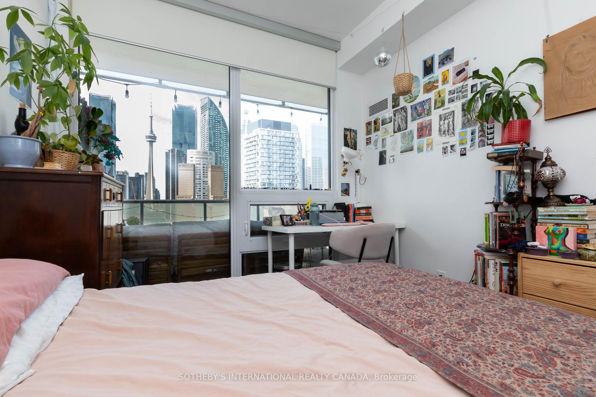 1 Market Street 1215