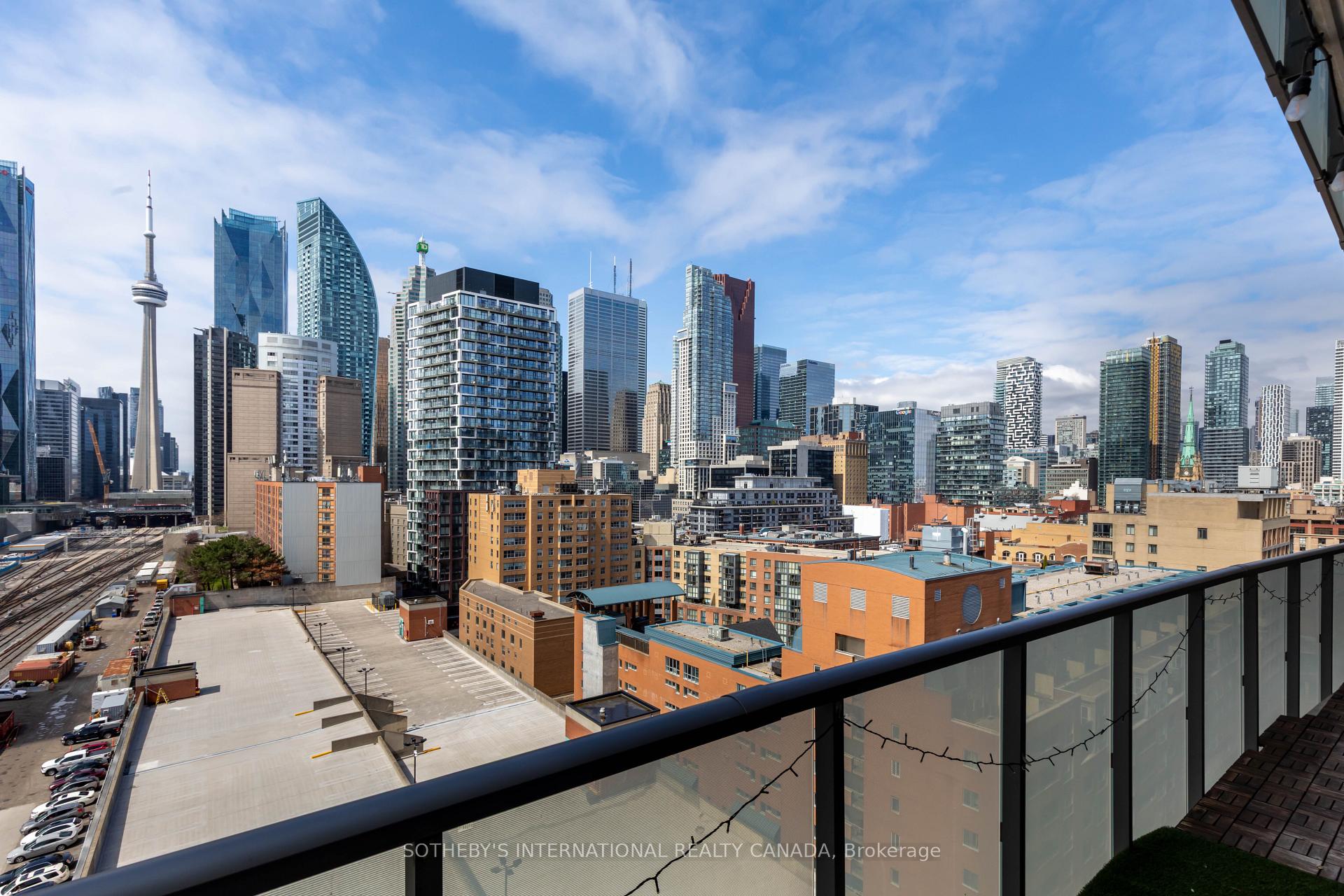 1 Market Street 1215