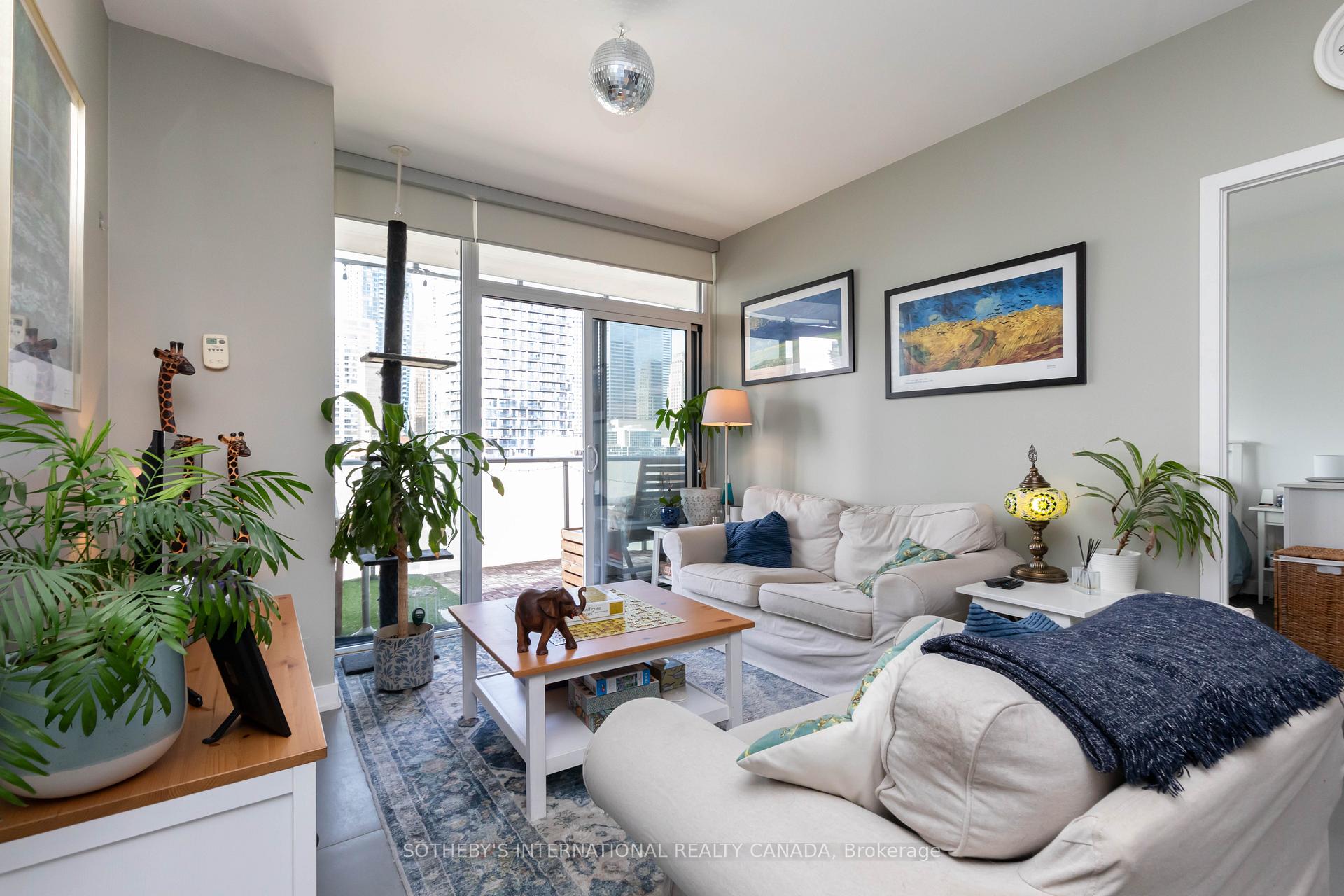 1 Market Street 1215