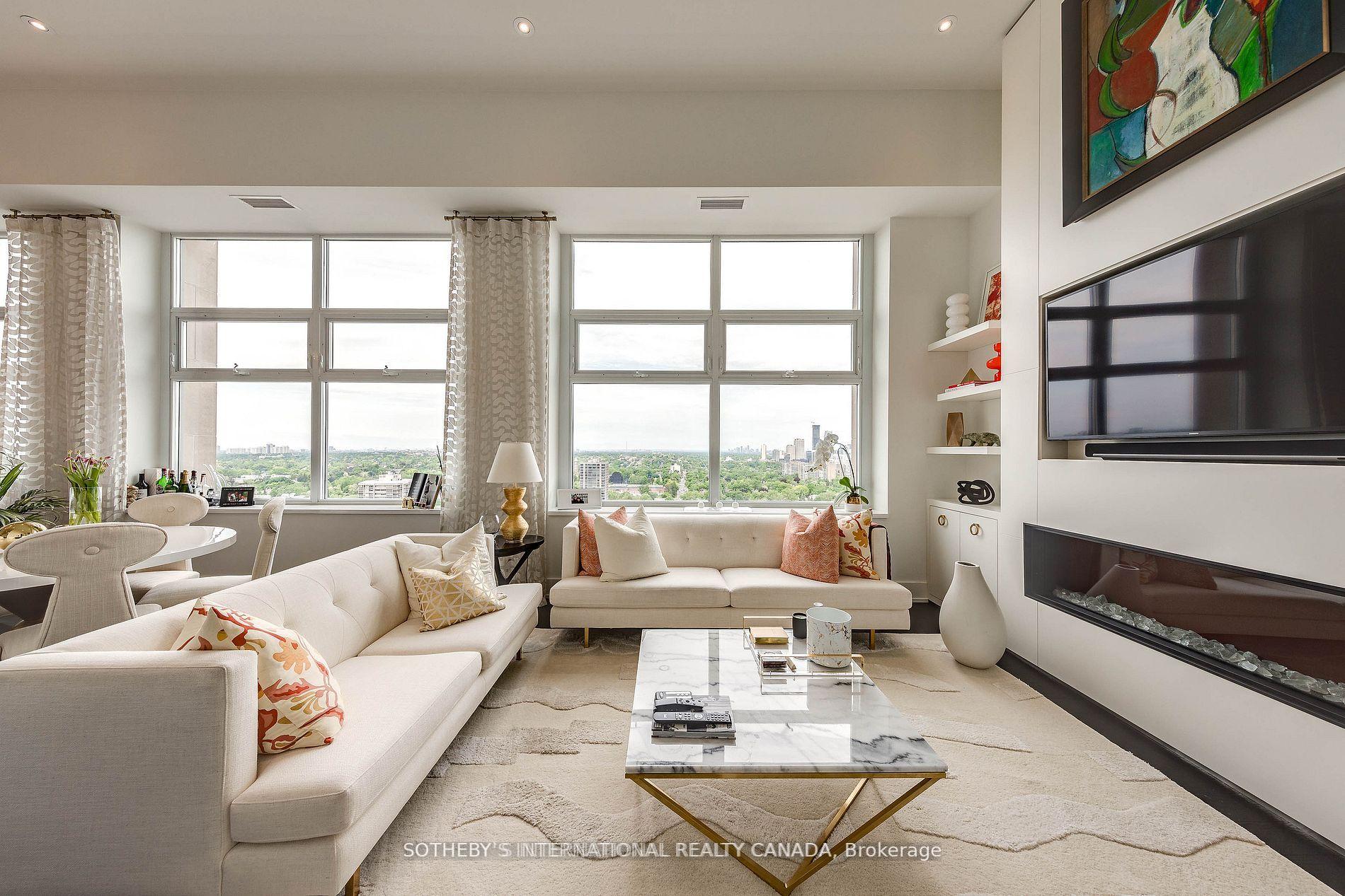 111 St Clair Avenue W 2009