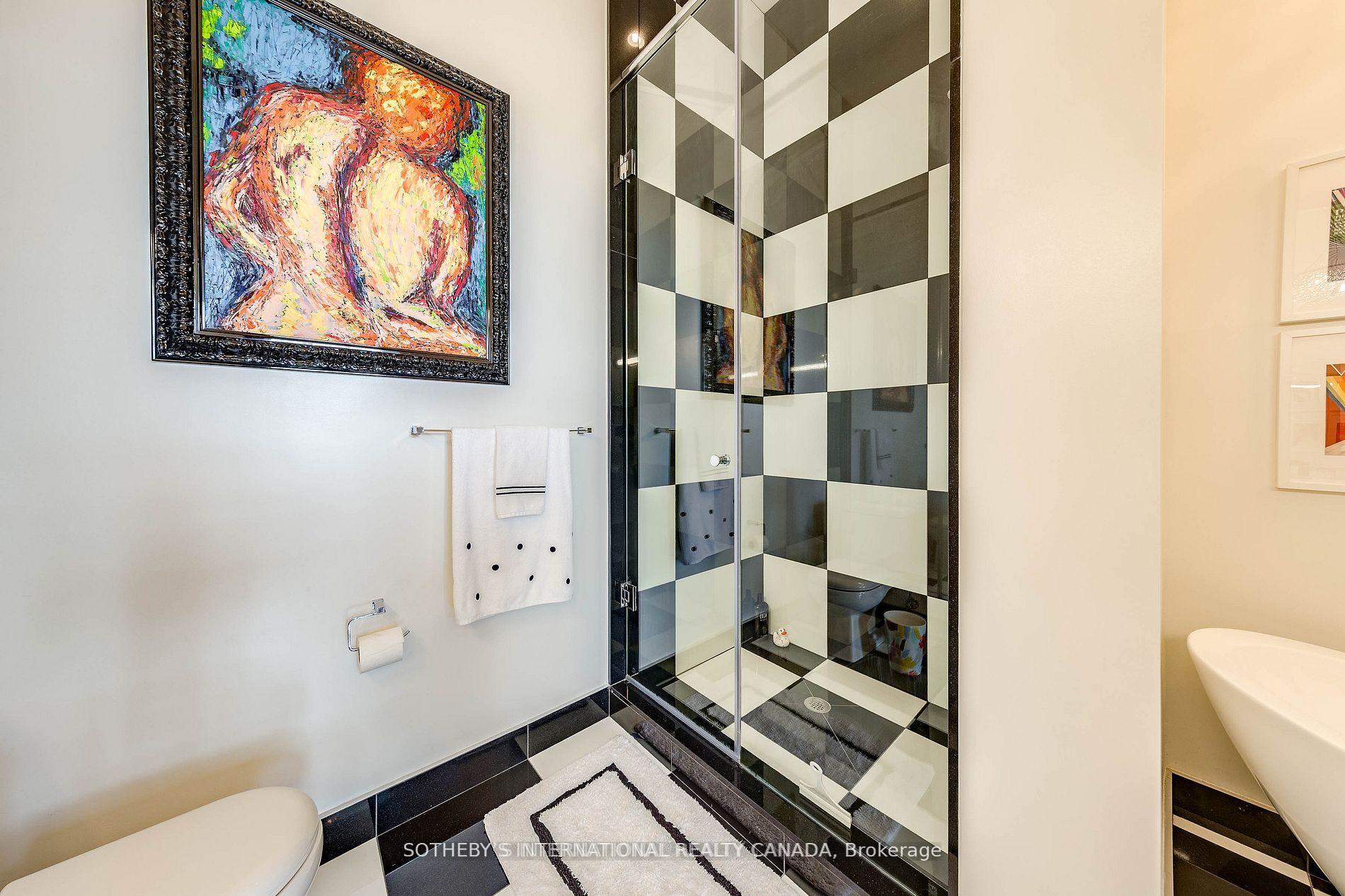 111 St Clair Avenue W 2009