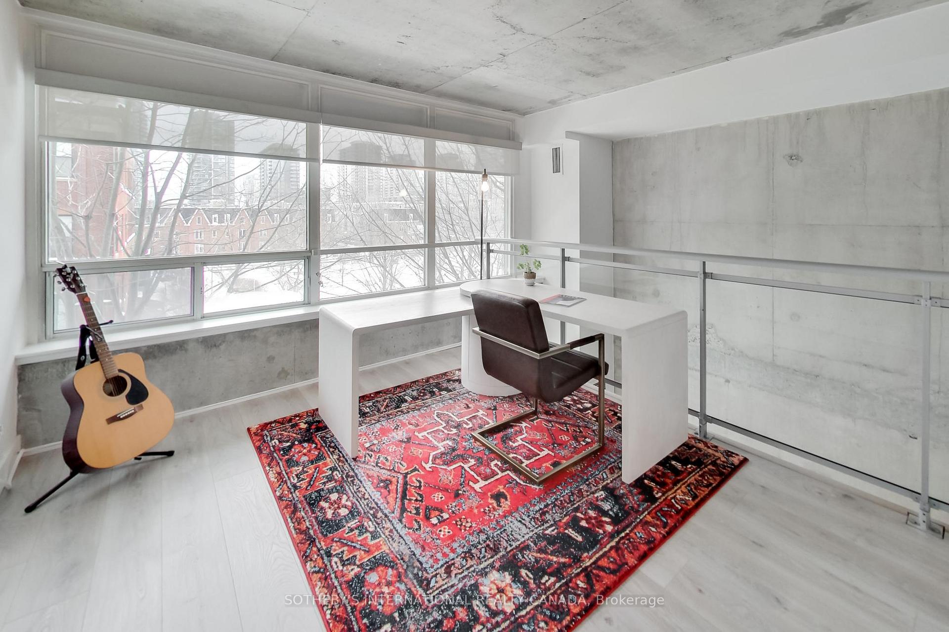954 King Street W 312