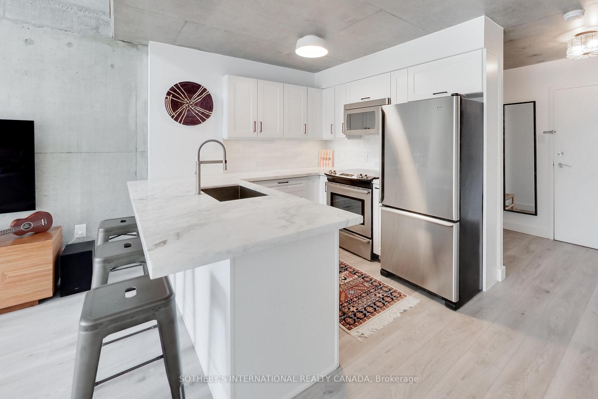 954 King Street W 312