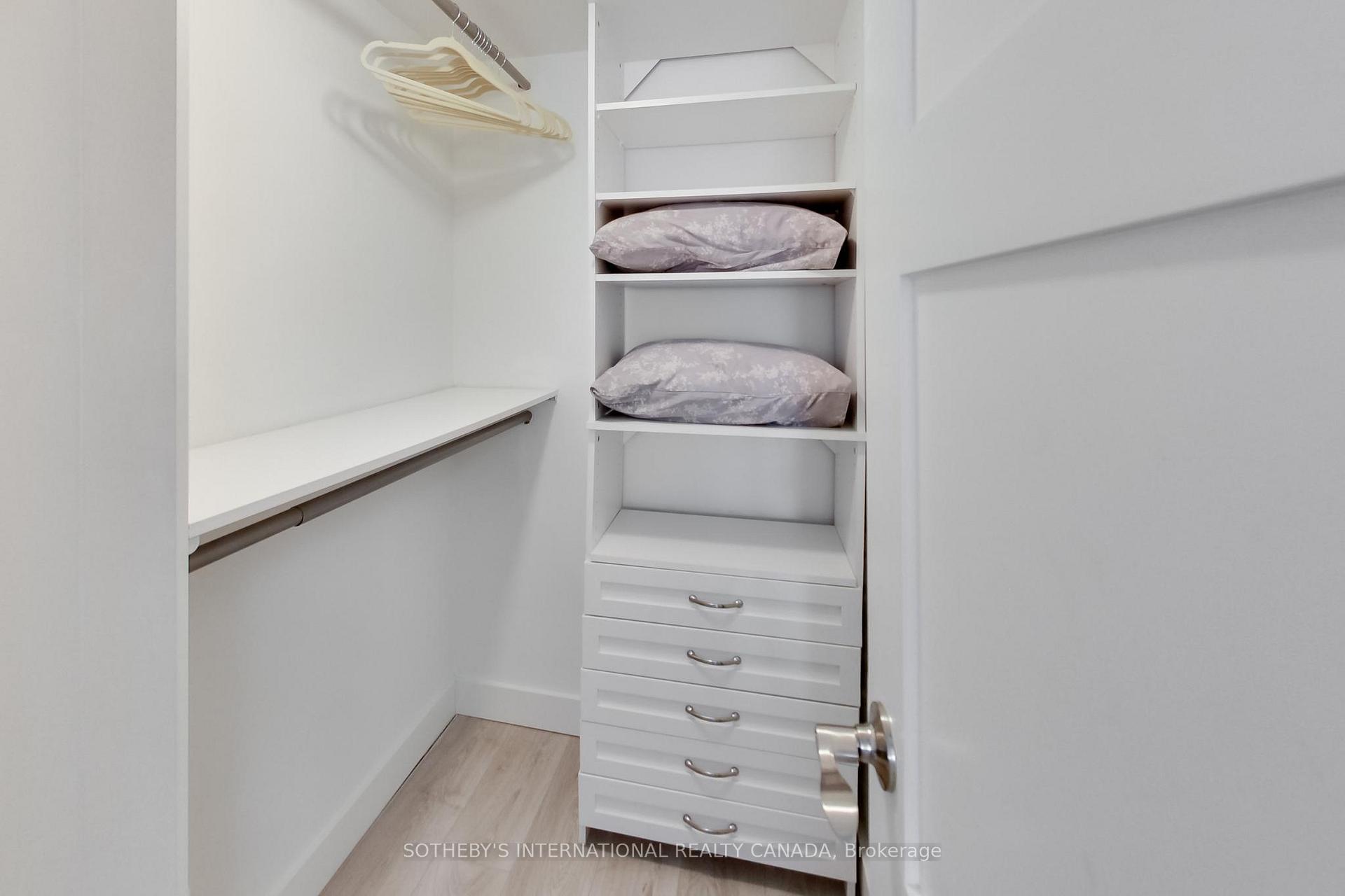 954 King Street W 312