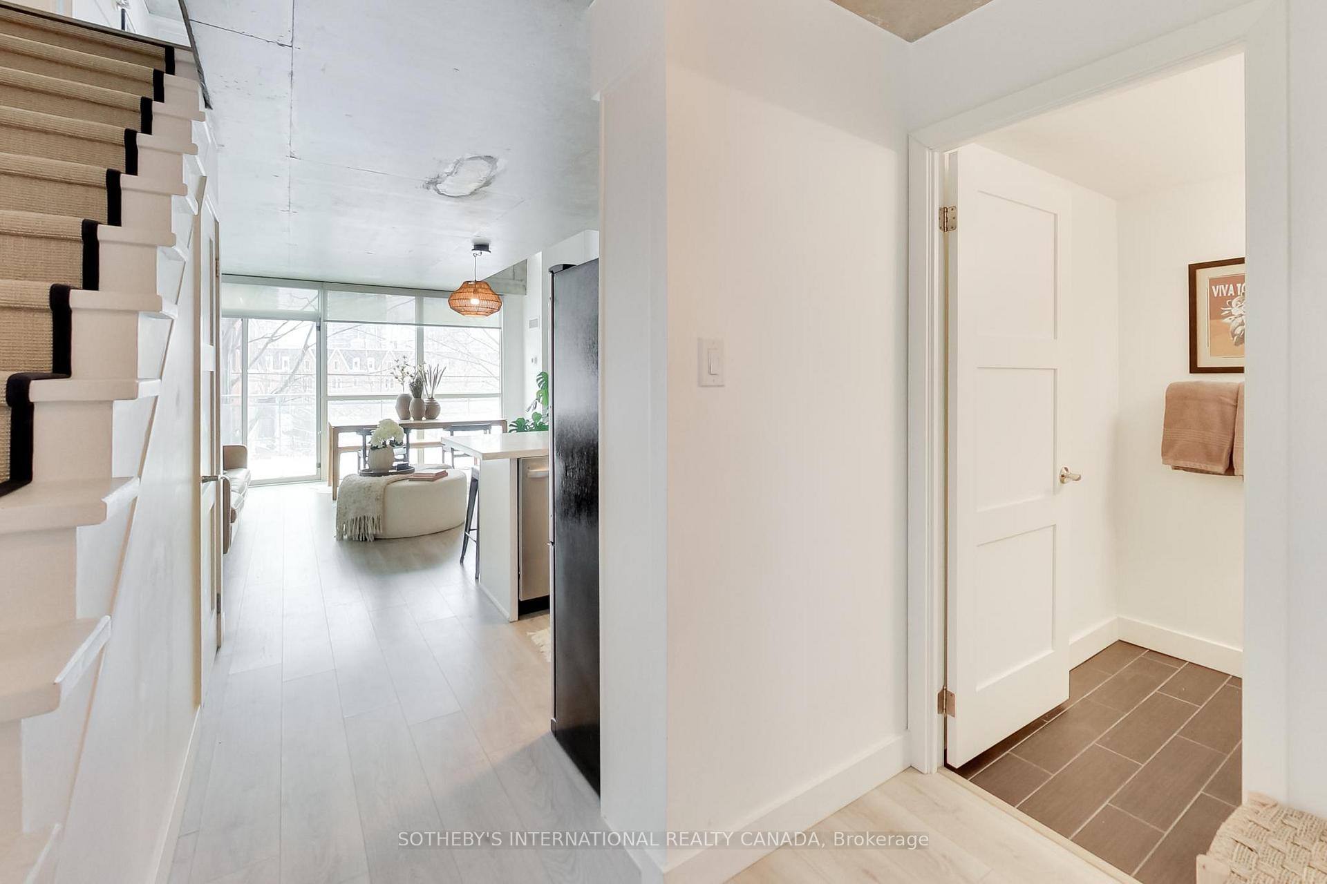 954 King Street W 312