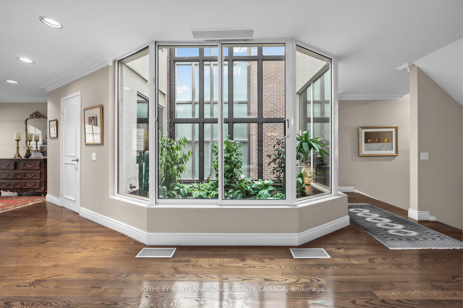 473 Spadina Road