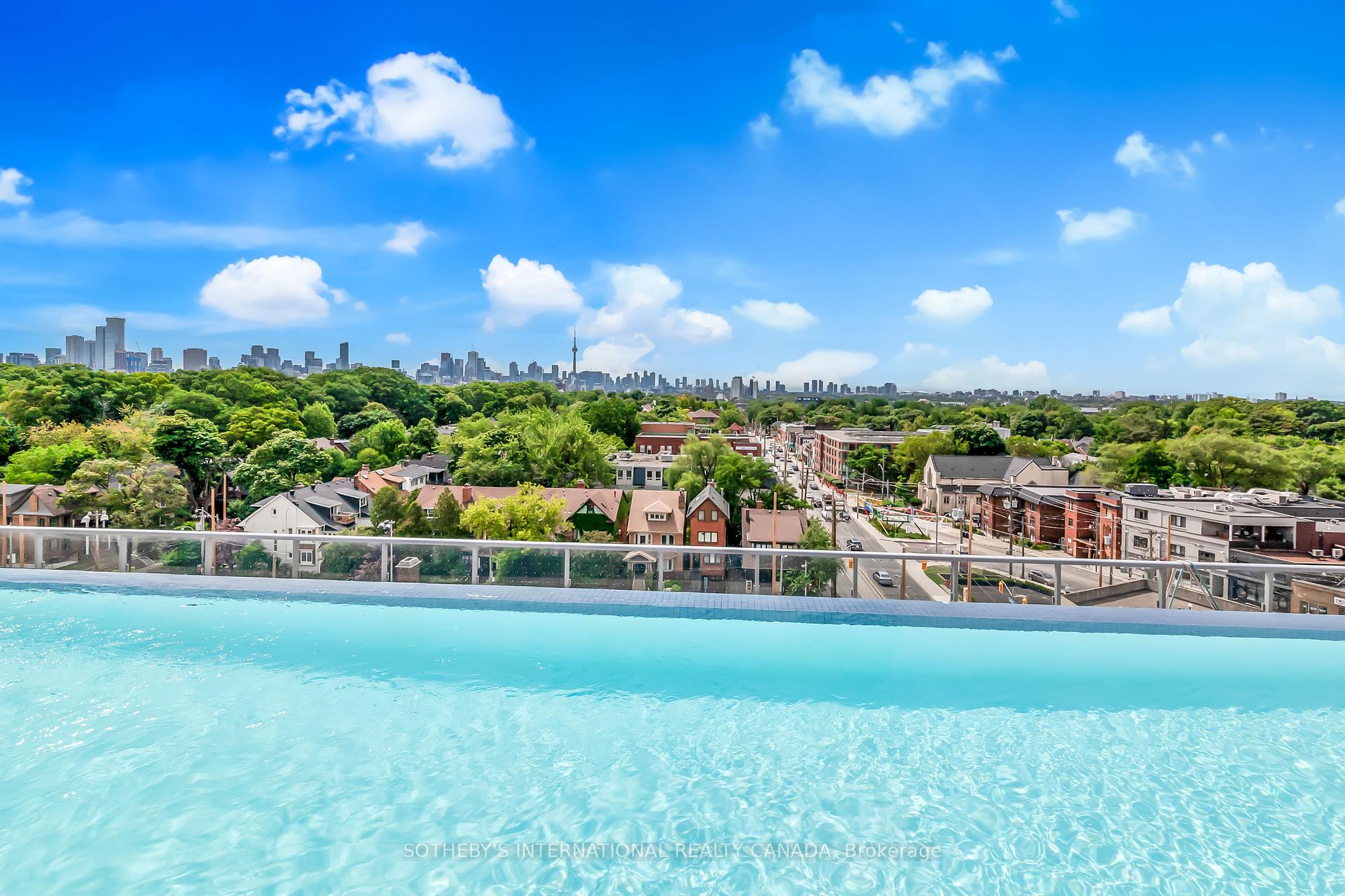 501 St Clair Avenue W 326