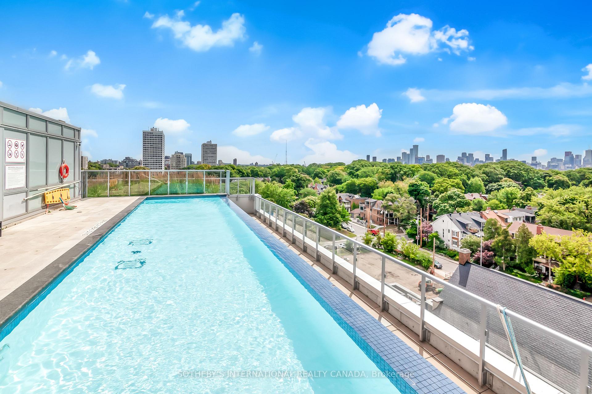 501 St Clair Avenue W 326