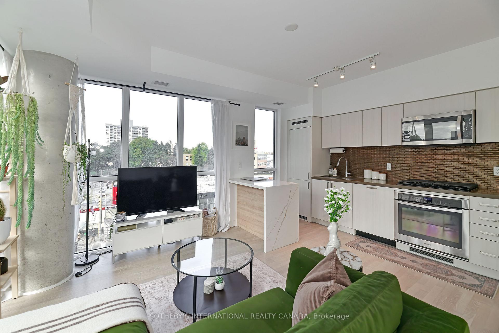 501 St Clair Avenue W 326