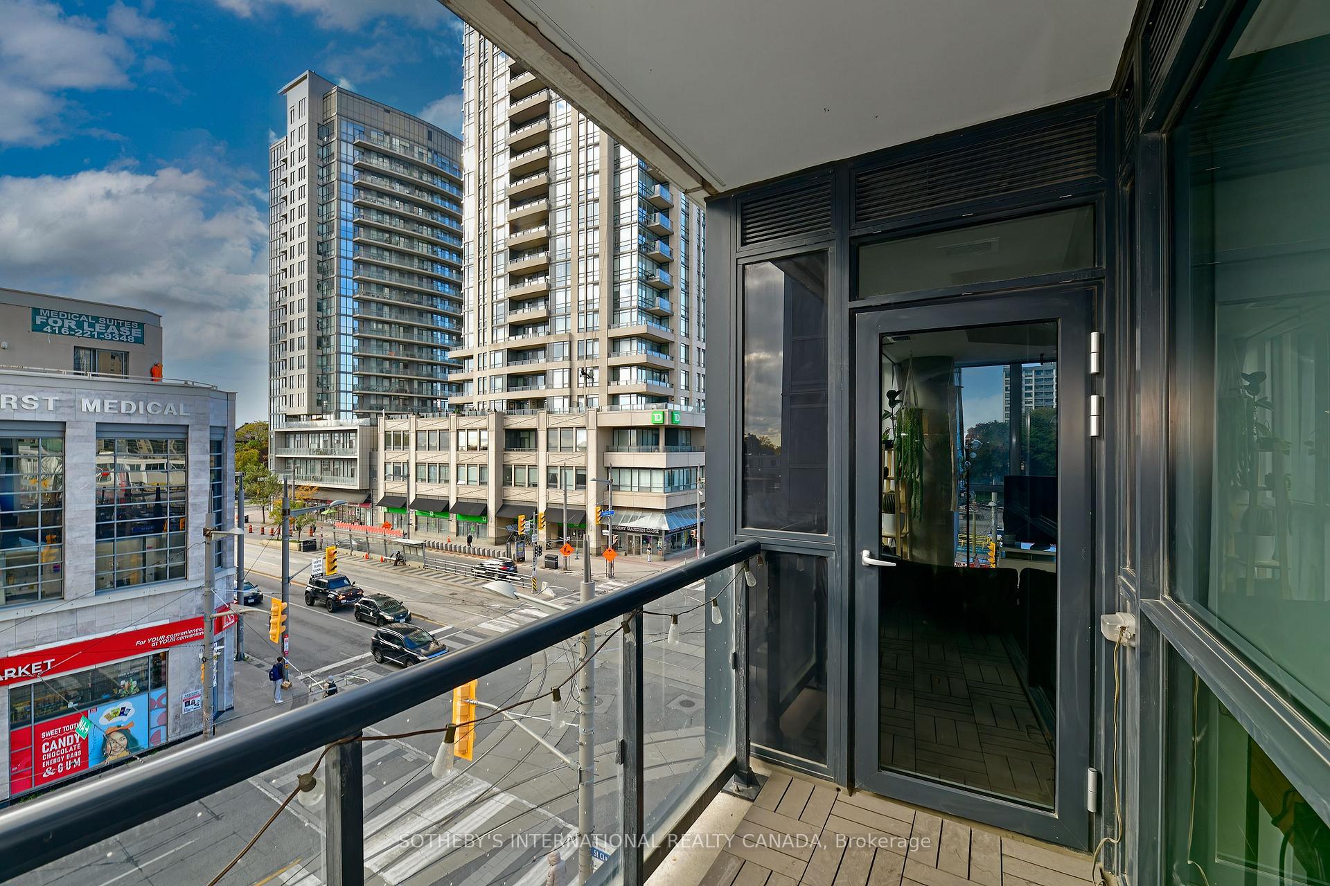 501 St Clair Avenue W 326