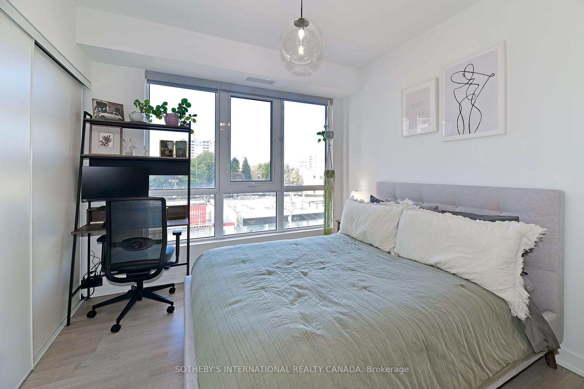 501 St Clair Avenue W 326