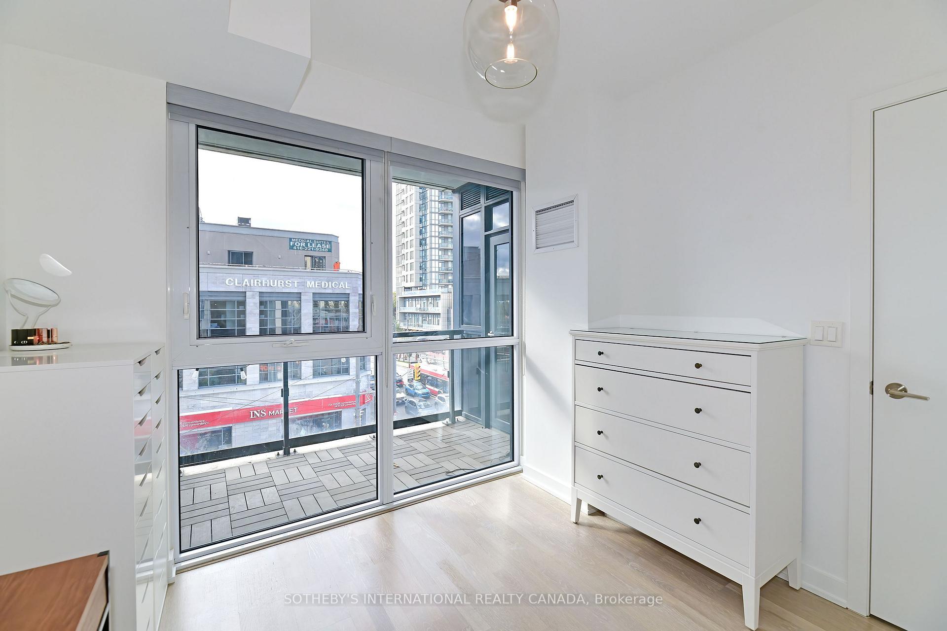 501 St Clair Avenue W 326